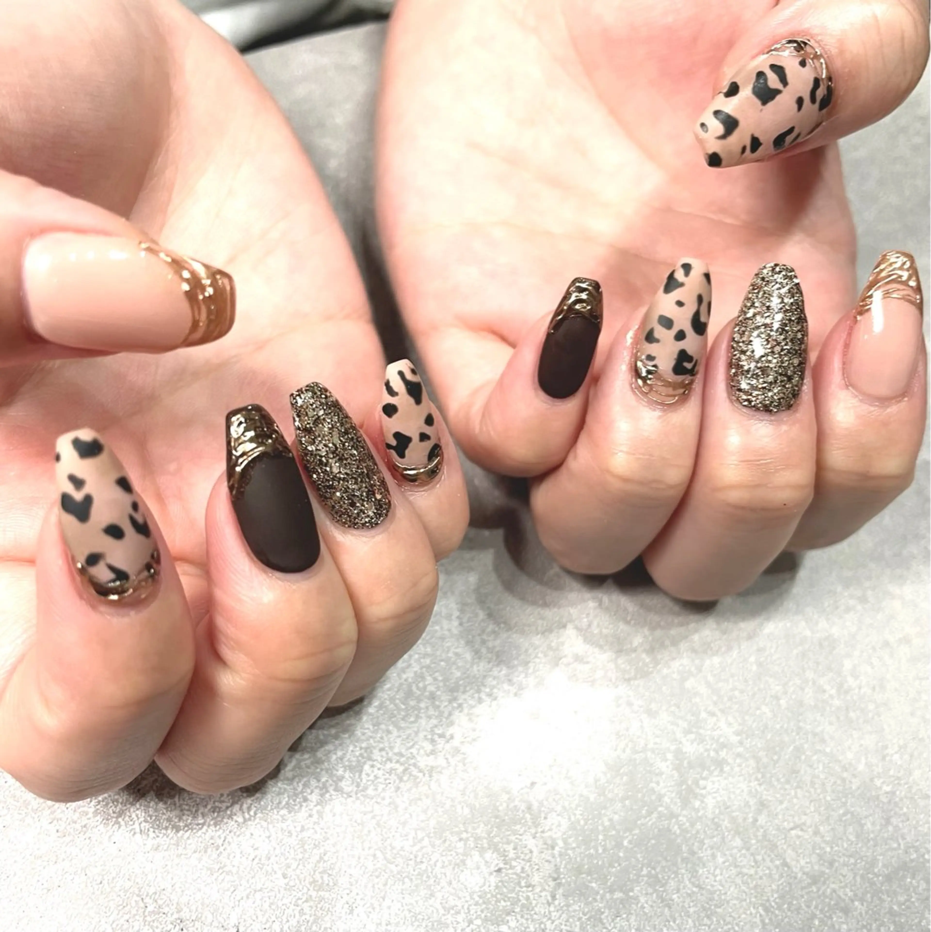 ネイル アニマル柄 マットネイル ハンドネイル フットネイル private salon lien所属・private salon　lienのネイルデザイン