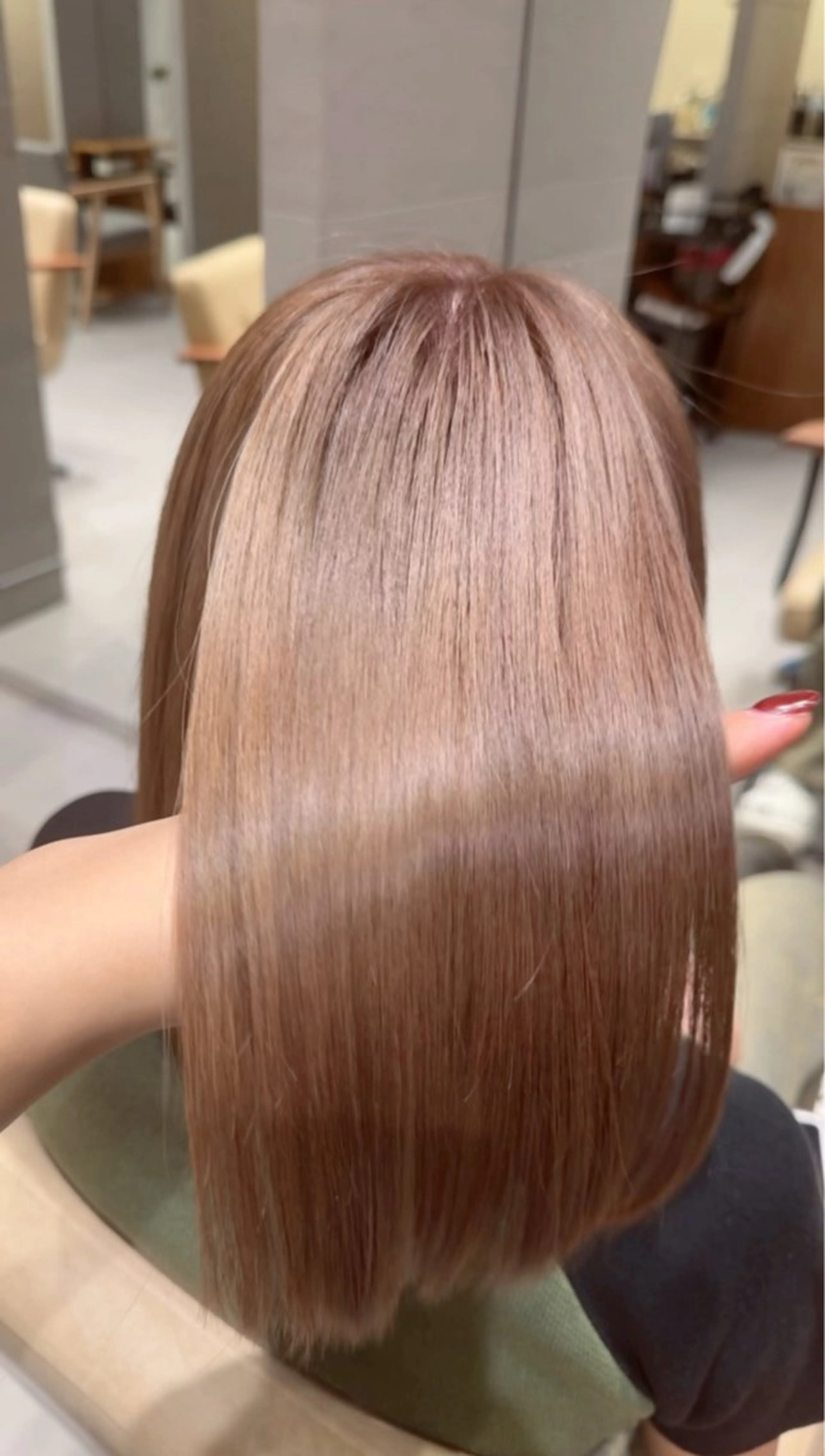 赤みなし艶カラー/ 田辺希壱のヘアスタイル