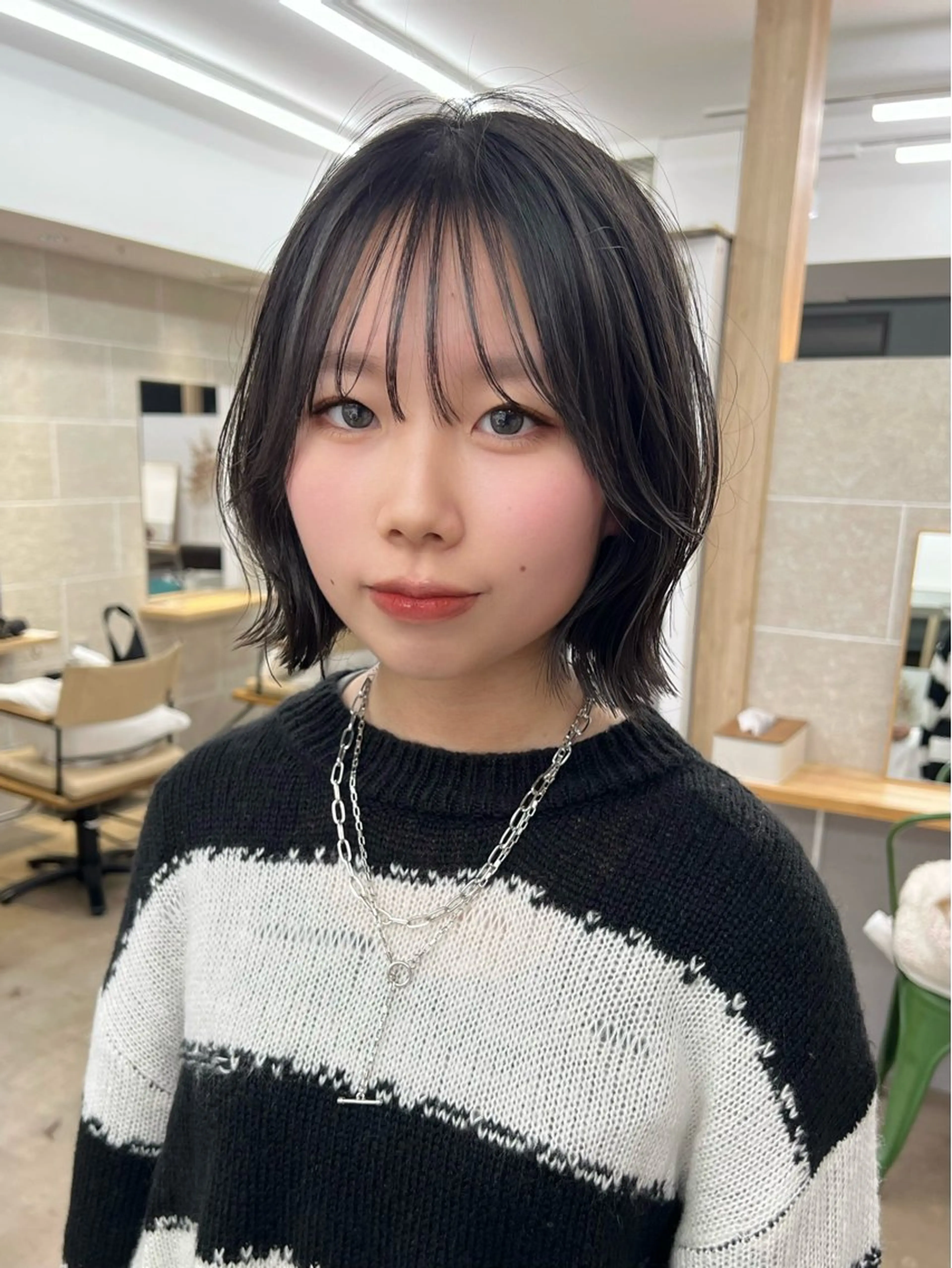 ショート ボブ くびれヘア ✨️今だけ無料✨️ 鶴田みなみのヘアスタイル