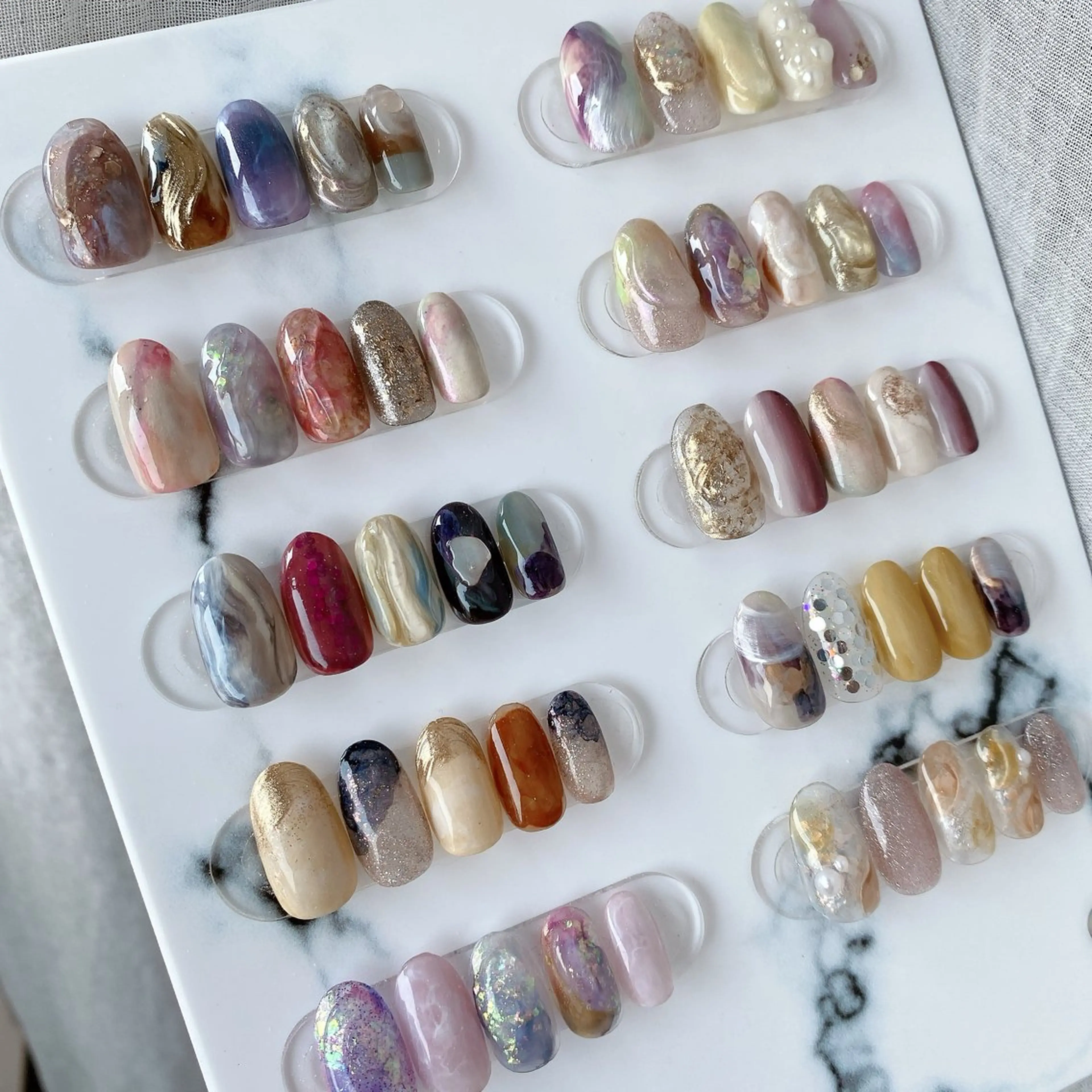 ネイル アートネイル ニュアンスネイル ハンドネイル amuse 手書きニュアンスのネイルデザイン