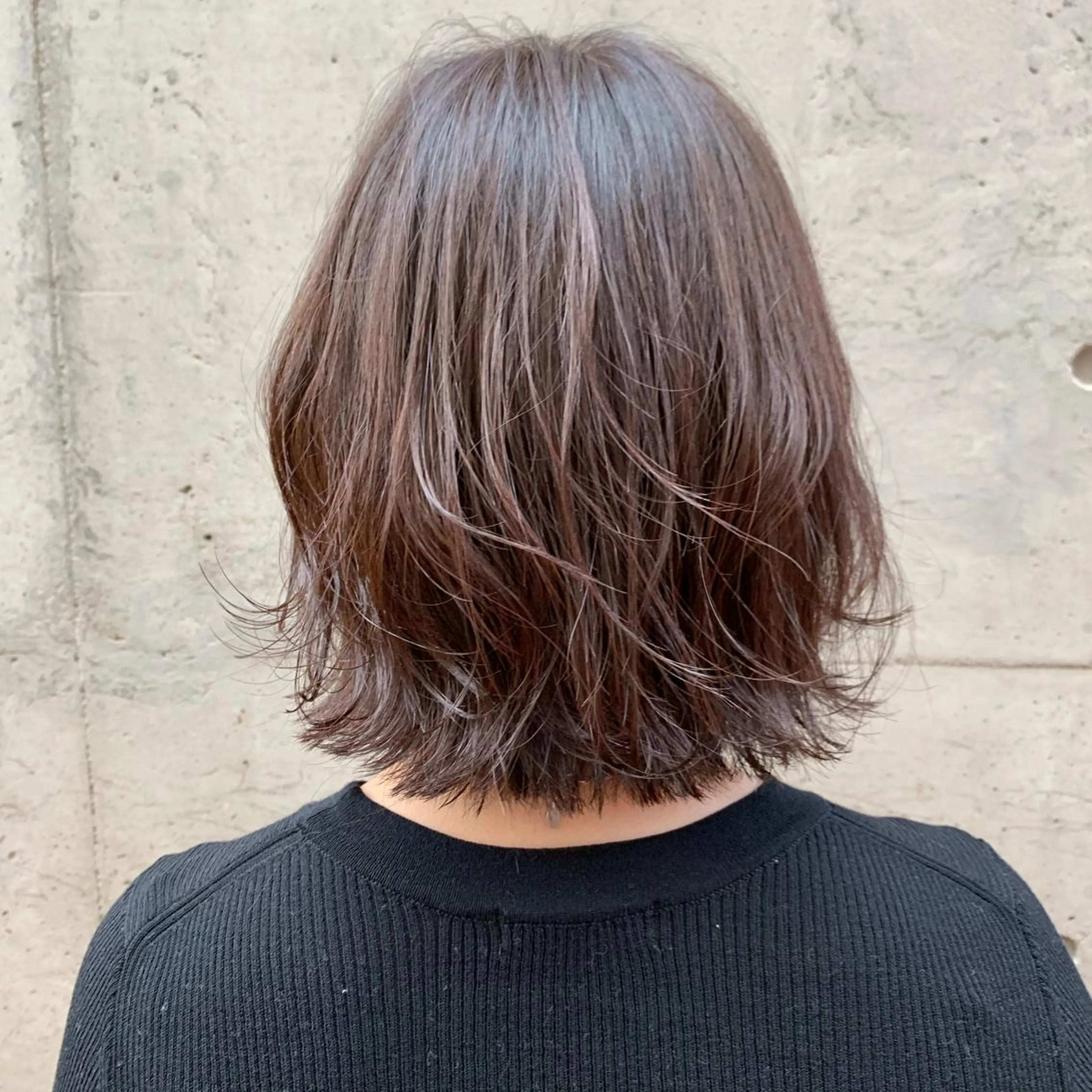 ショート 透明感カラー 金村真子のヘアスタイル