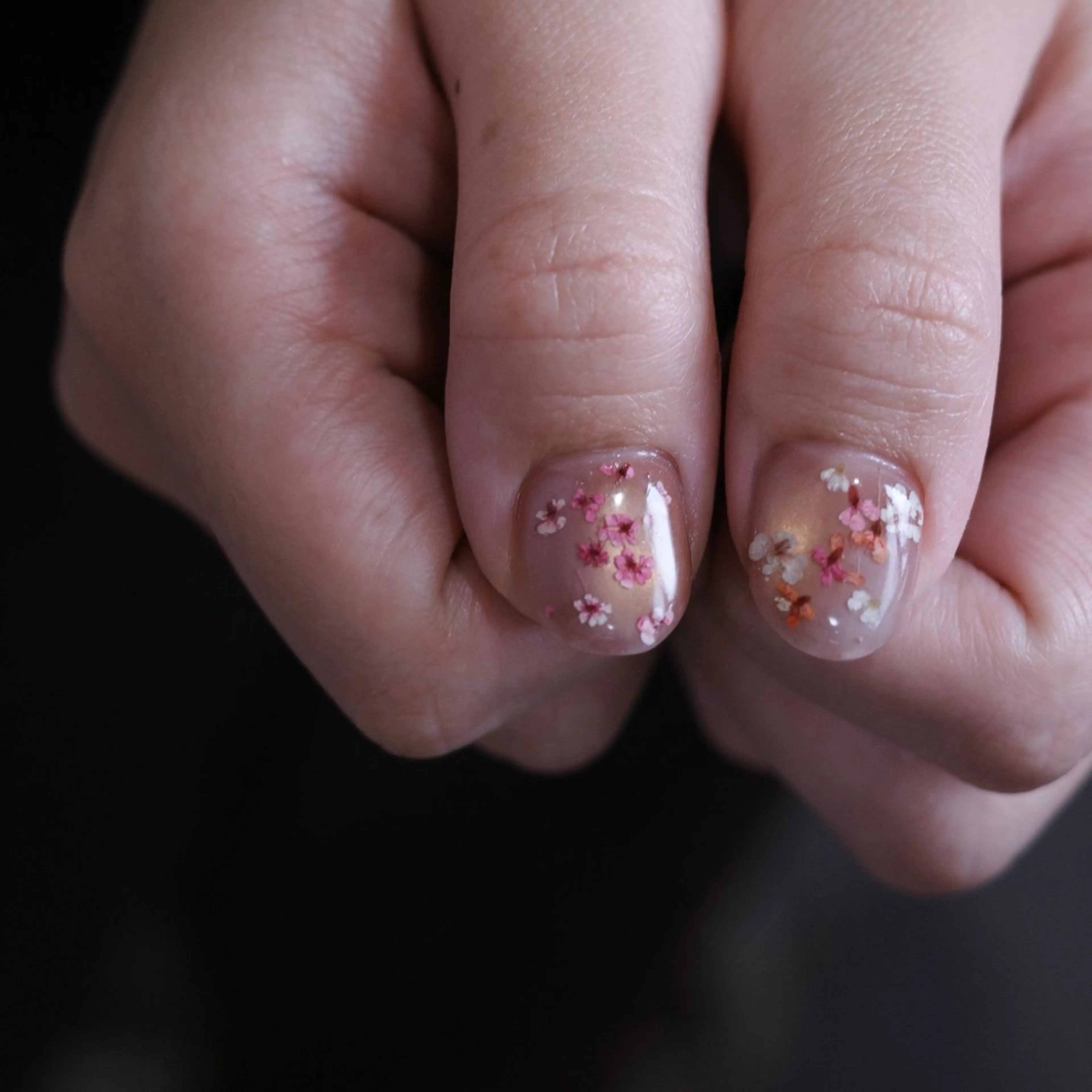 ネイル ブラウン フラワーネイル マグネットネイル オレンジ ハンドネイル pointillé .ayaのネイルデザイン