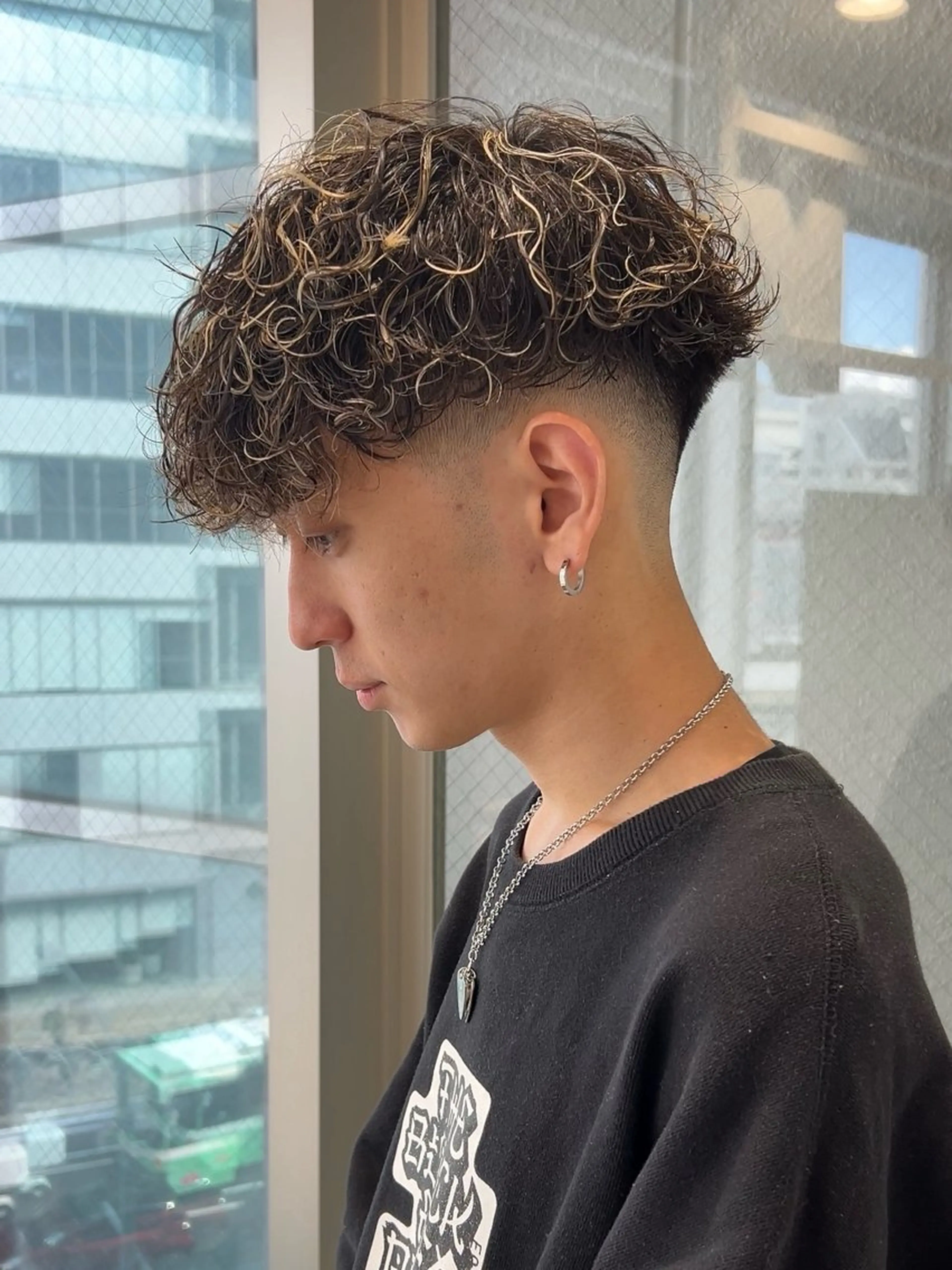 ミディアム カラー パーマ メンズ メンズ特化❤️🔥 パーマ職人江口佳乃のヘアスタイル