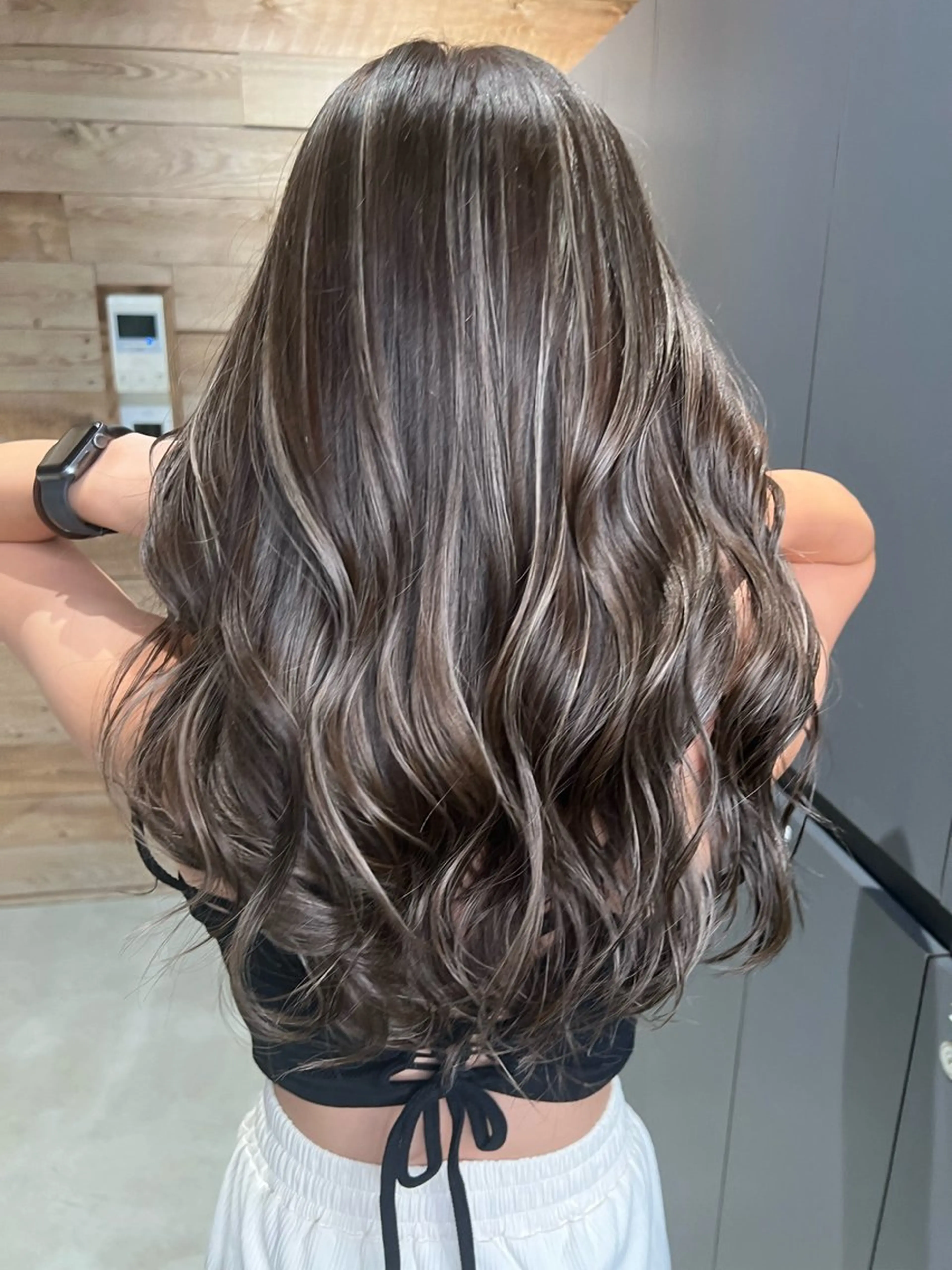 ロング ハイライト 🇺🇸ハイライト特 化美容師🇺🇸漆沢のヘアスタイル