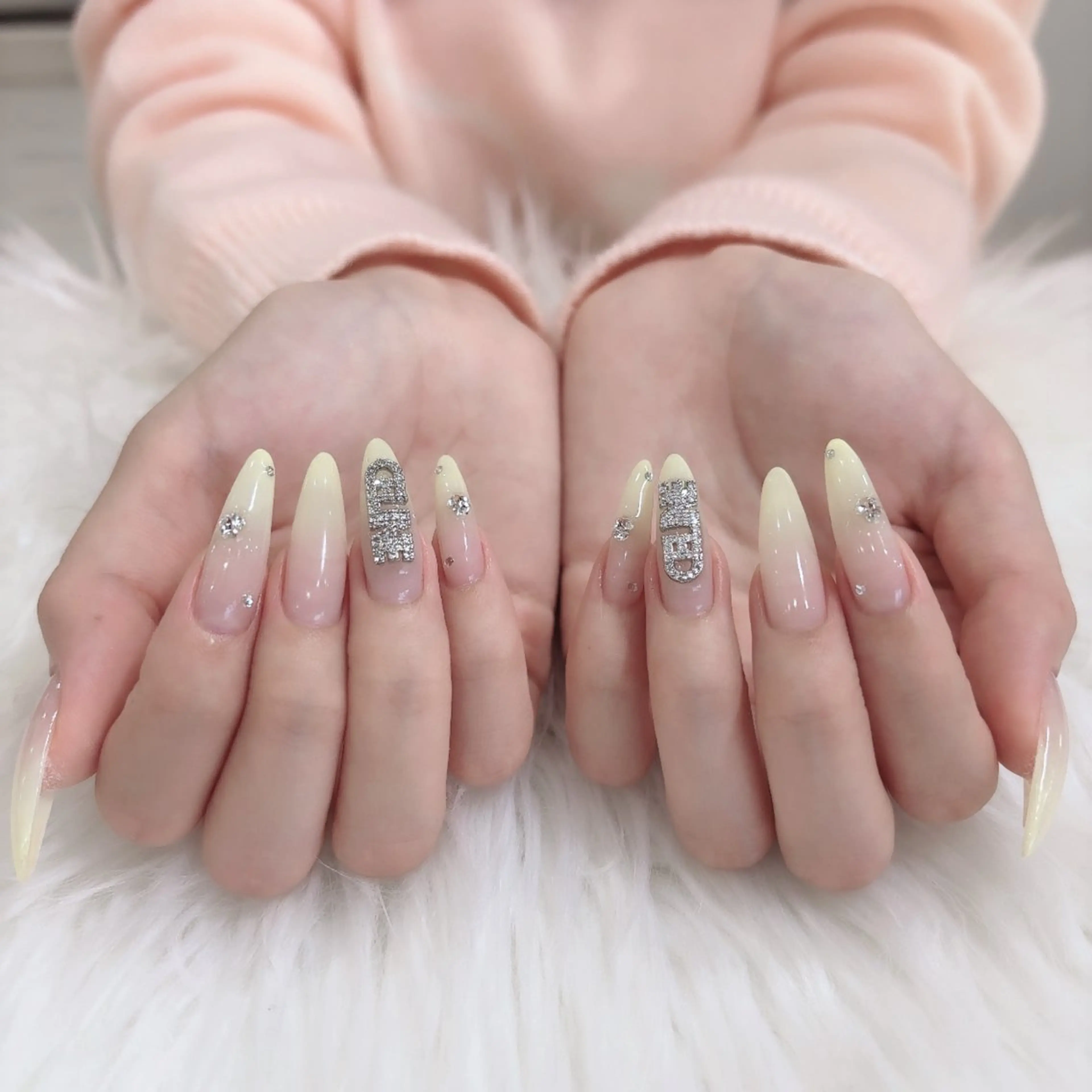 ネイル FLY NAIL&Eyelash Salon 梅田店所属・YUKI FUKUMARUのマツエク・マツパデザイン