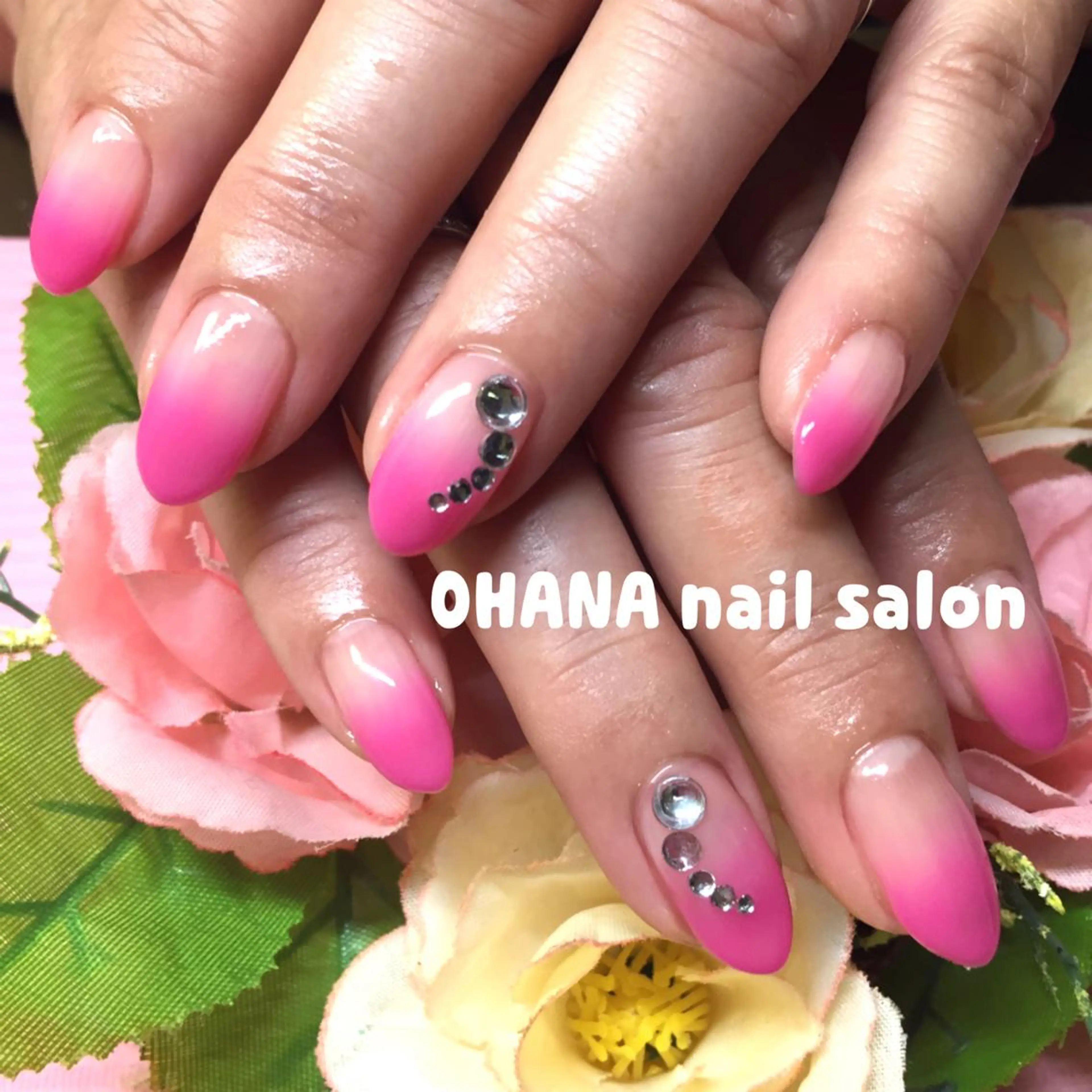 ネイル ジェルネイル グラデーション ピンク 那覇🏝️台湾人 ネイリストSHIUのネイルデザイン
