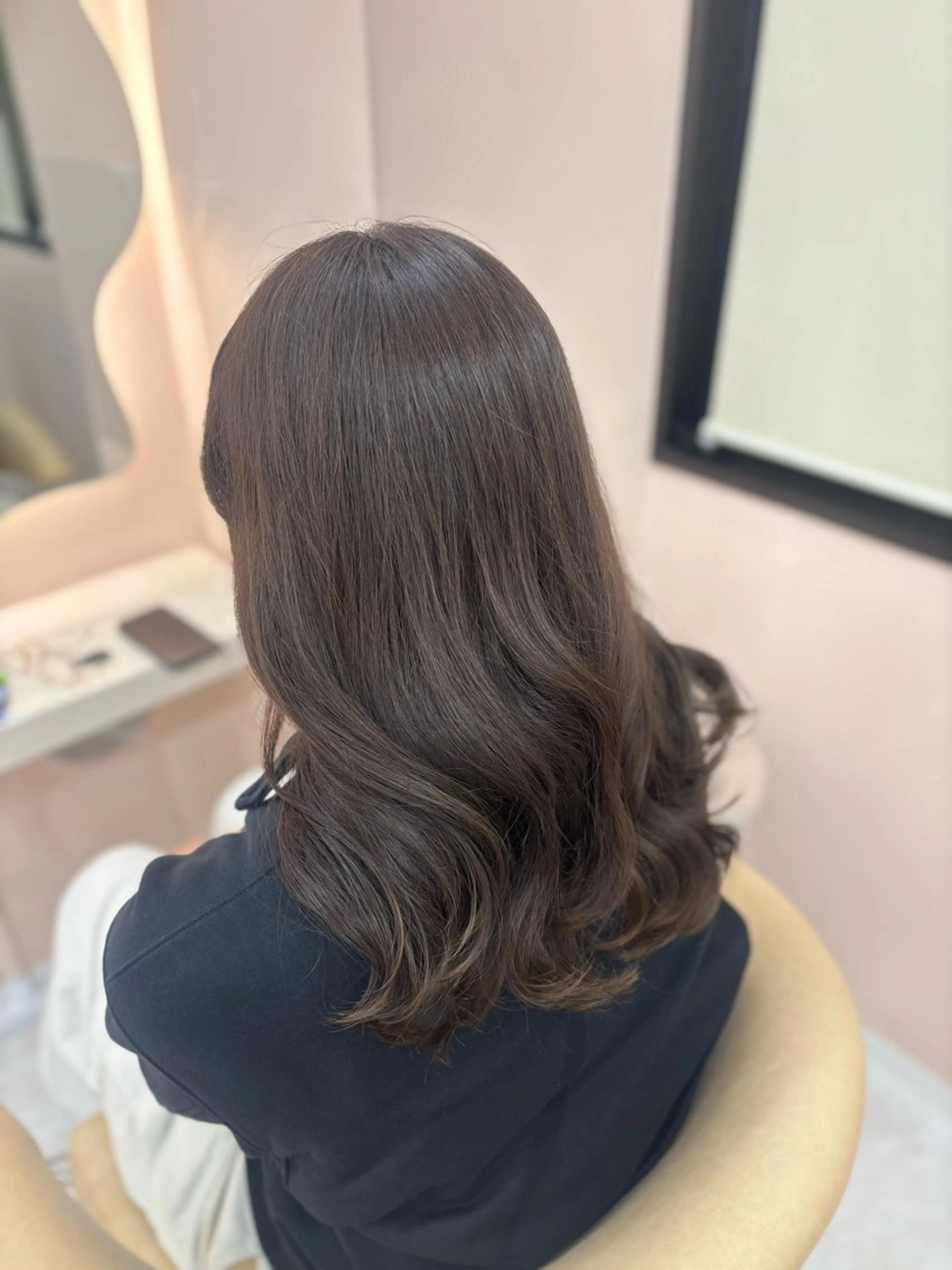 ロング ヘアカラー YOLO 渋谷 nanamiのヘアスタイル