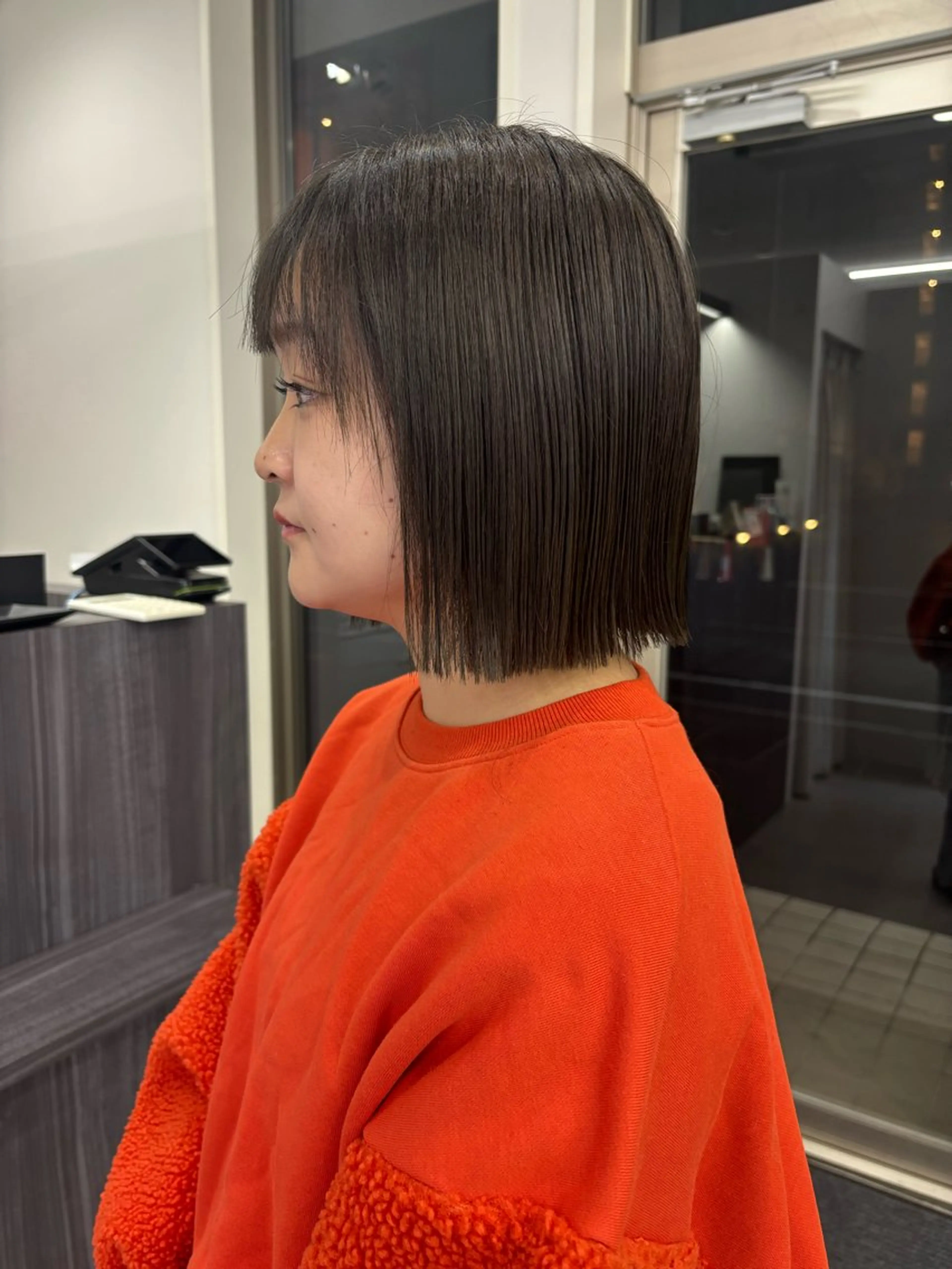 ミディアム ショートボブ ボブ レイヤーカット 外ハネヘア カット 縮毛矯正 新村 華奈絵のヘアスタイル