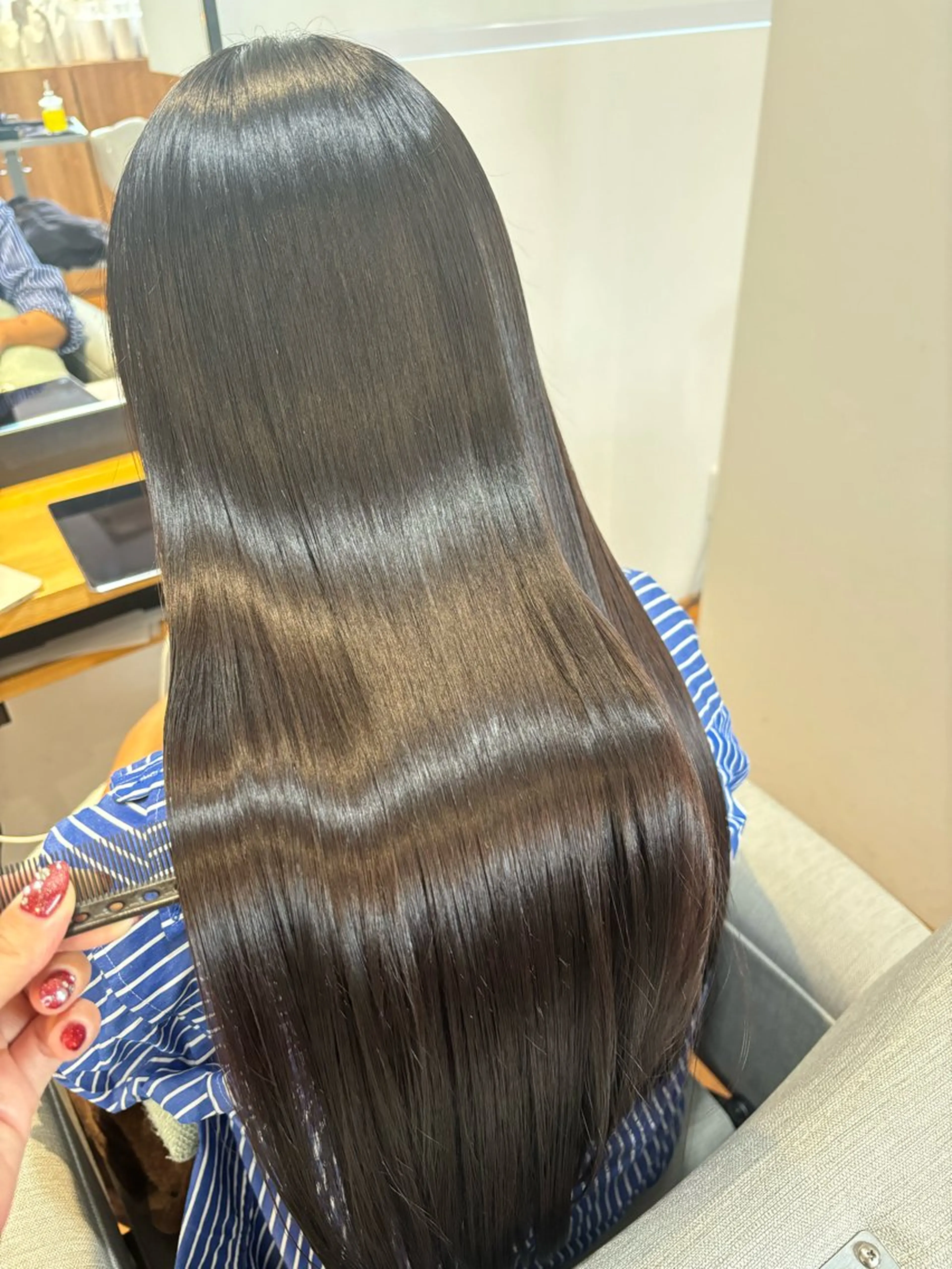 【髪質改善】縮毛矯正＋髪質改善トリートメント+カットの写真