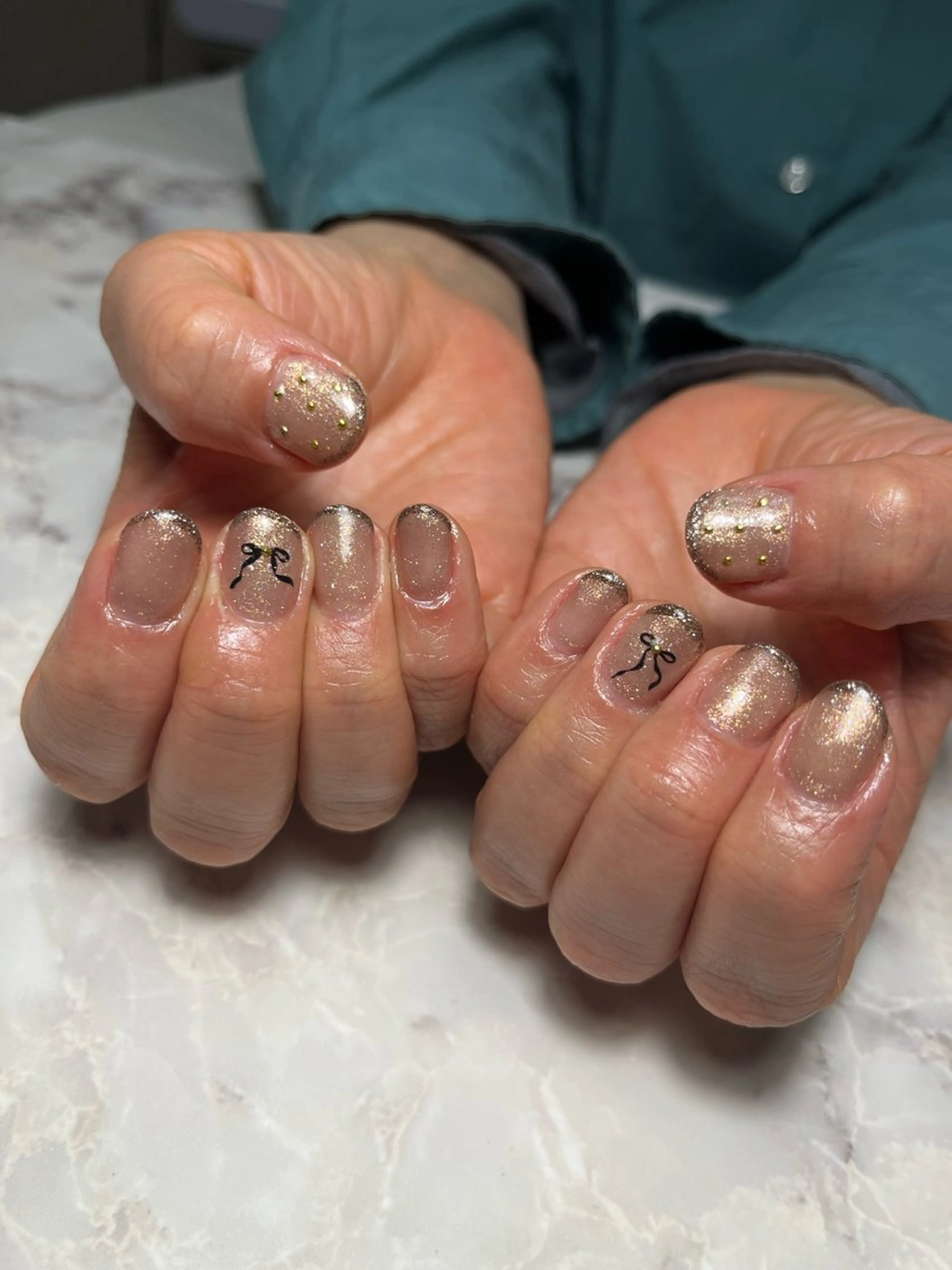 ネイル ガーリー ミラーネイル ハンドネイル フットネイル Kawaii nail studio所属・Kawaiinail studioのネイルデザイン