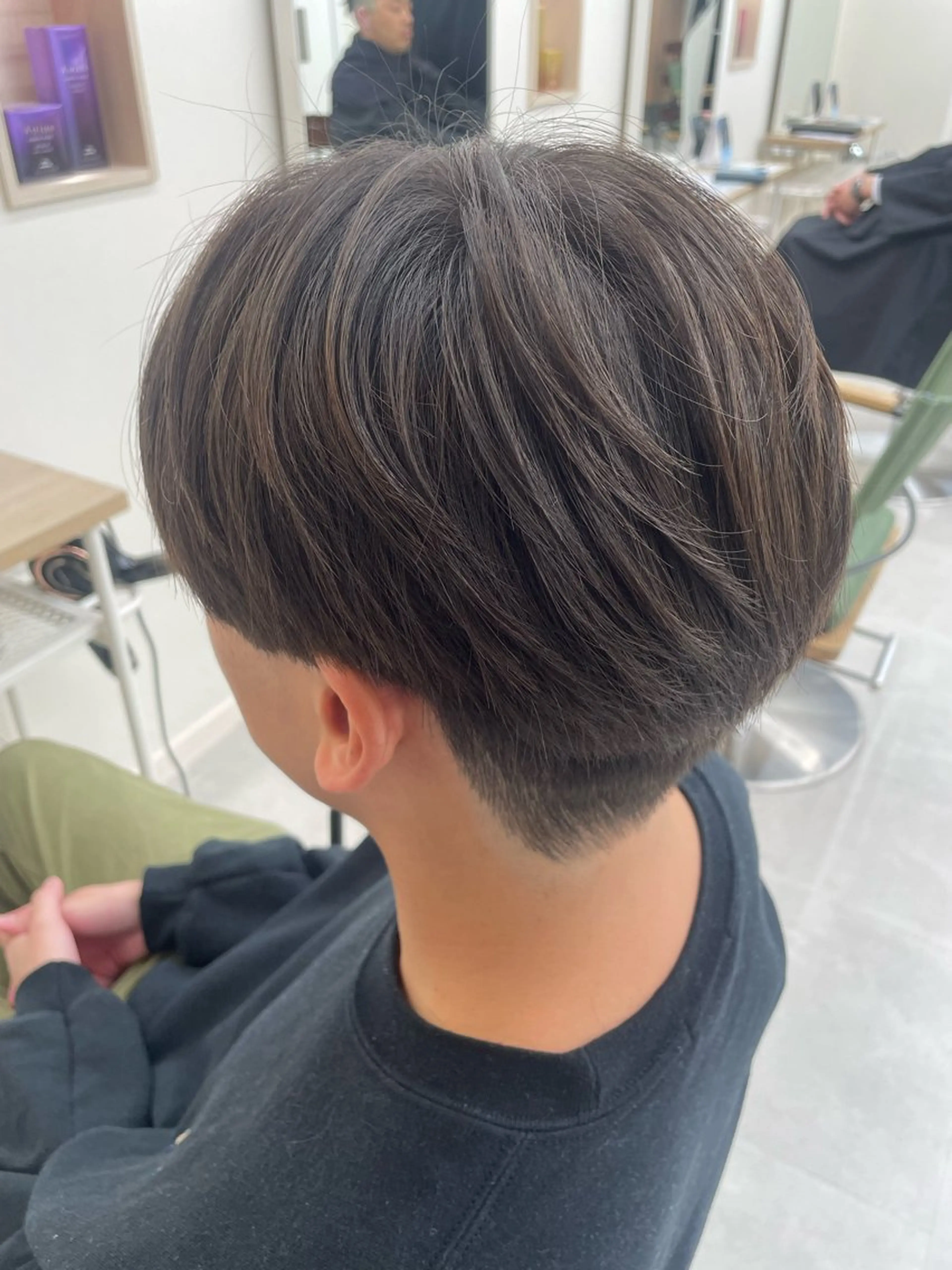 メンズ カット NaVIユウジ ブリーチカラーのヘアスタイル