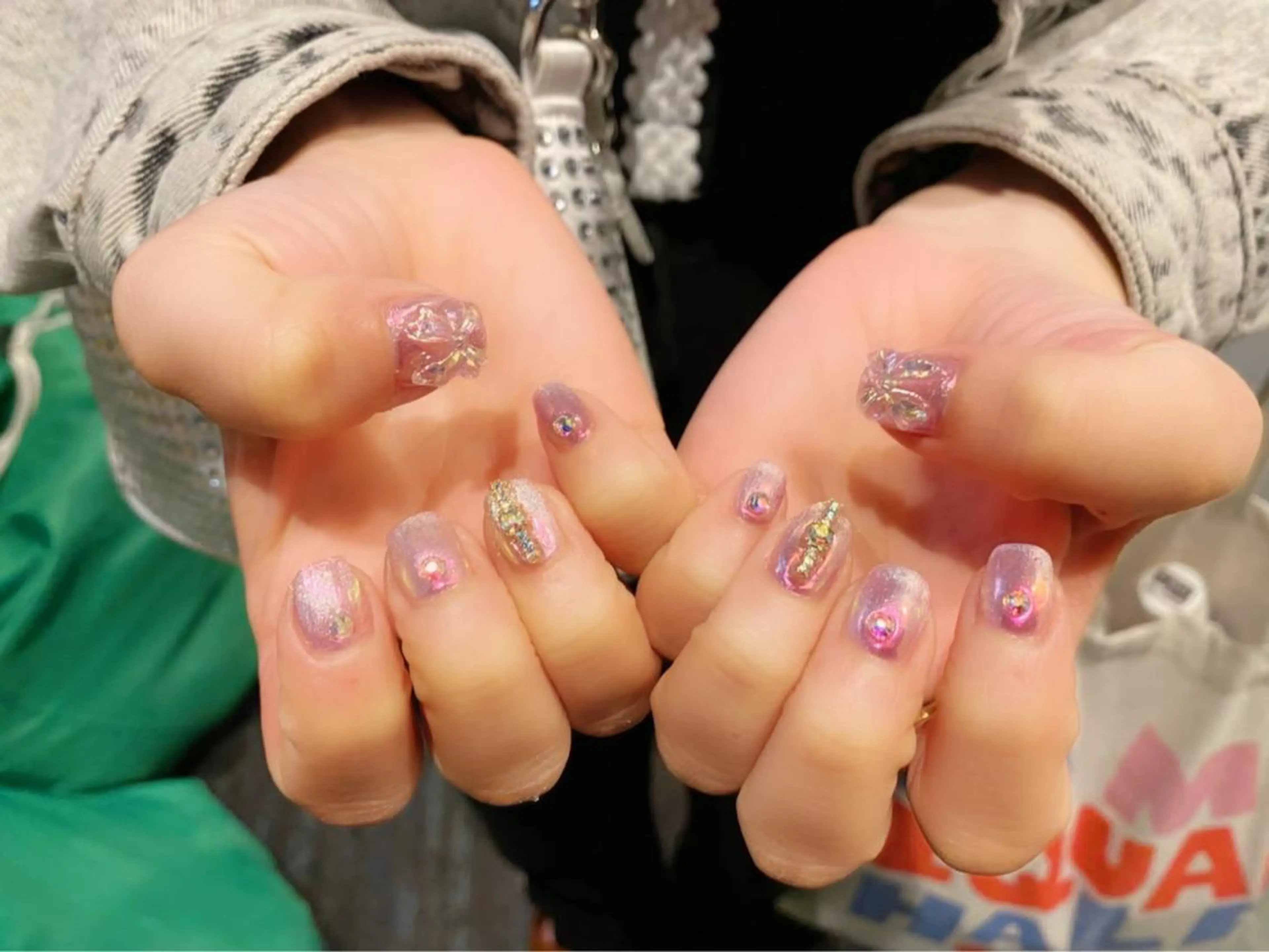 ネイル オーロラネイル マグネットネイル ミラーネイル ハンドネイル Nail Salon R.N アールドットエヌ所属・R.N アールドットエヌのネイルデザイン