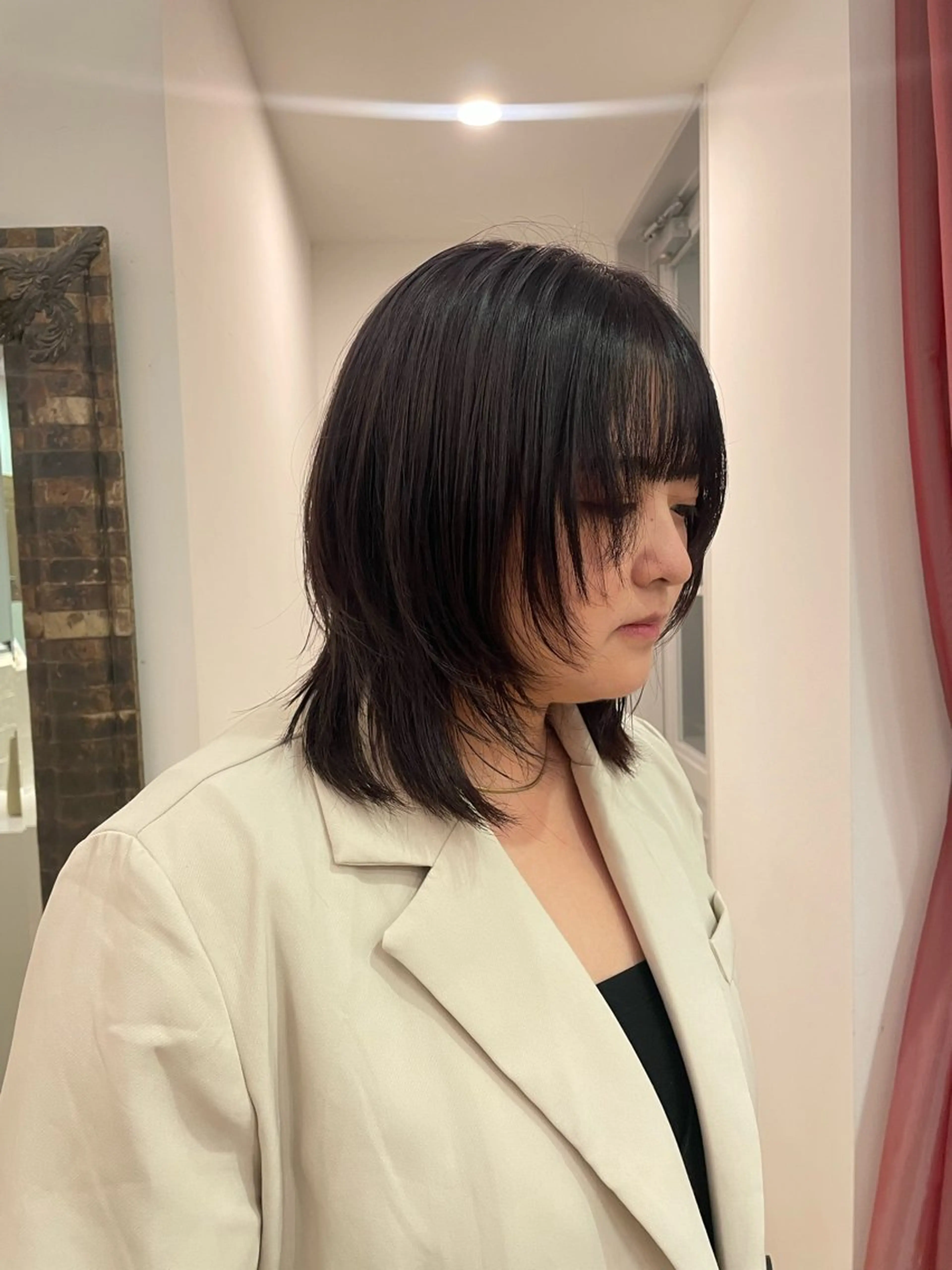 ミディアム レイヤーカット ウルフカット ウルフレイヤー 安田 朱由のヘアスタイル