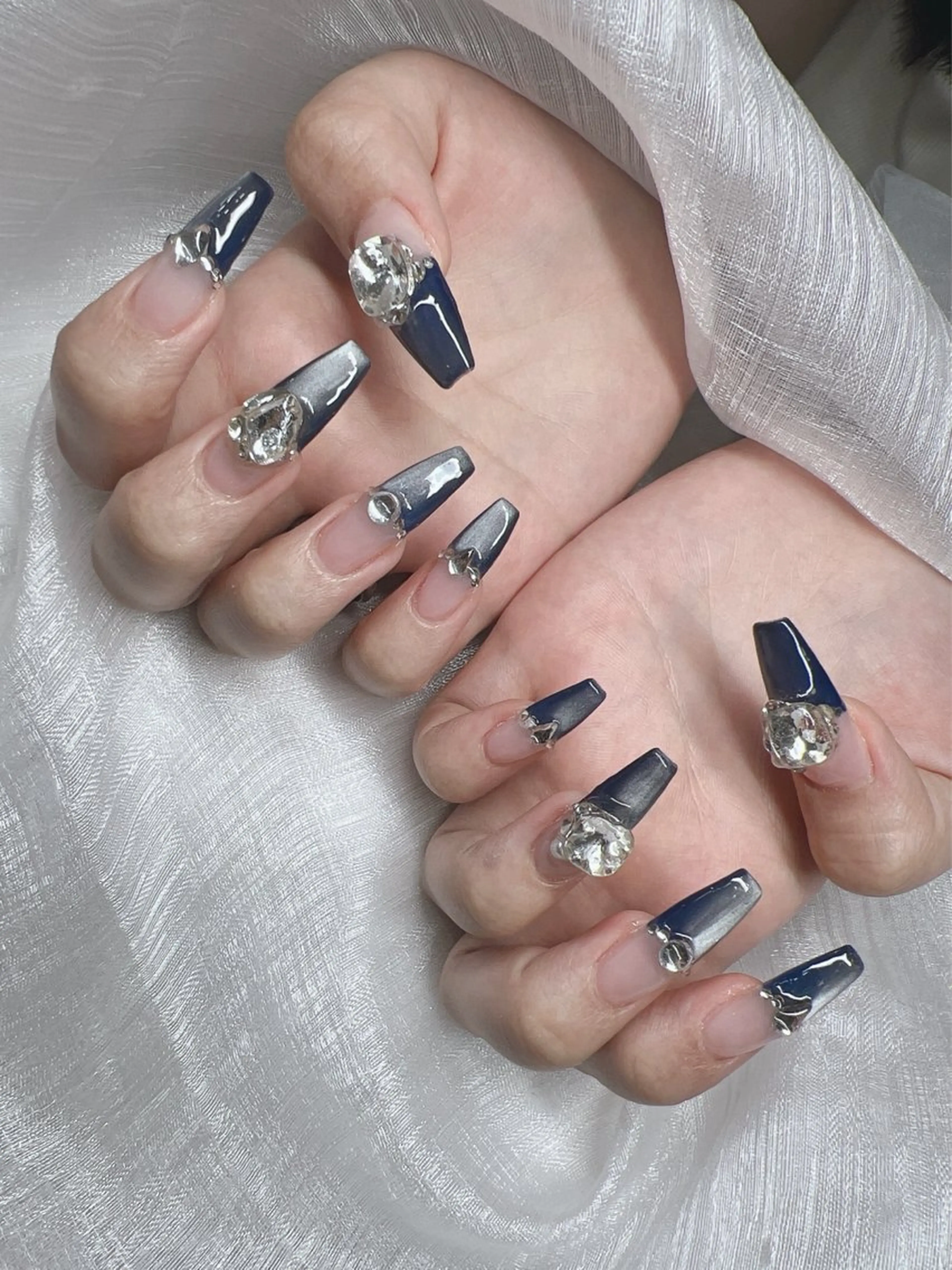 ネイル 長さ出し グラデーション キラキラネイル マグネットネイル ニュアンスネイル Lee Nails チップ長さだし専門店のネイルデザイン