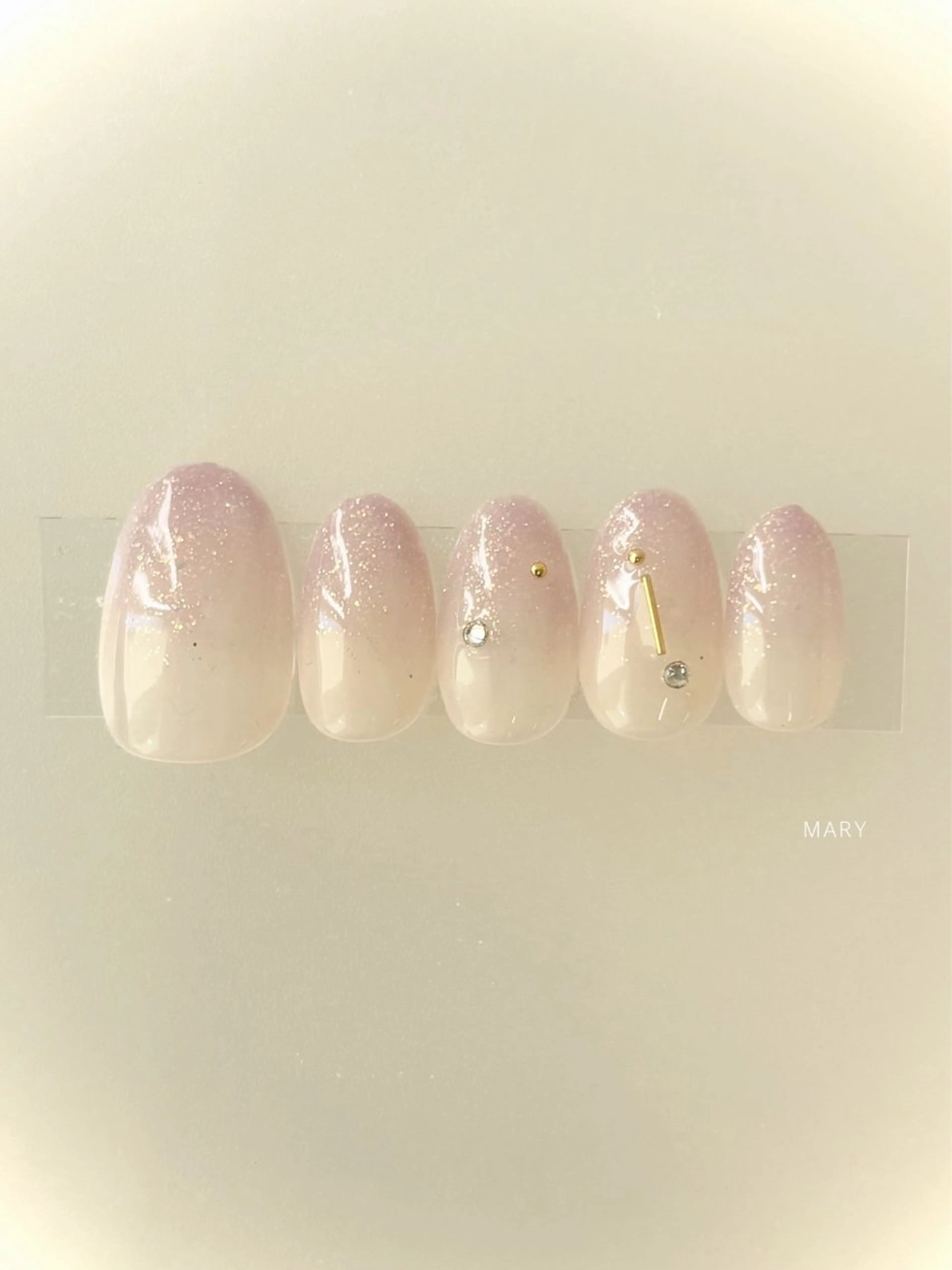 ネイル グラデーション ニュアンスネイル ピンク ハンドネイル Mary nail所属・Mary nail .narumiのネイルデザイン