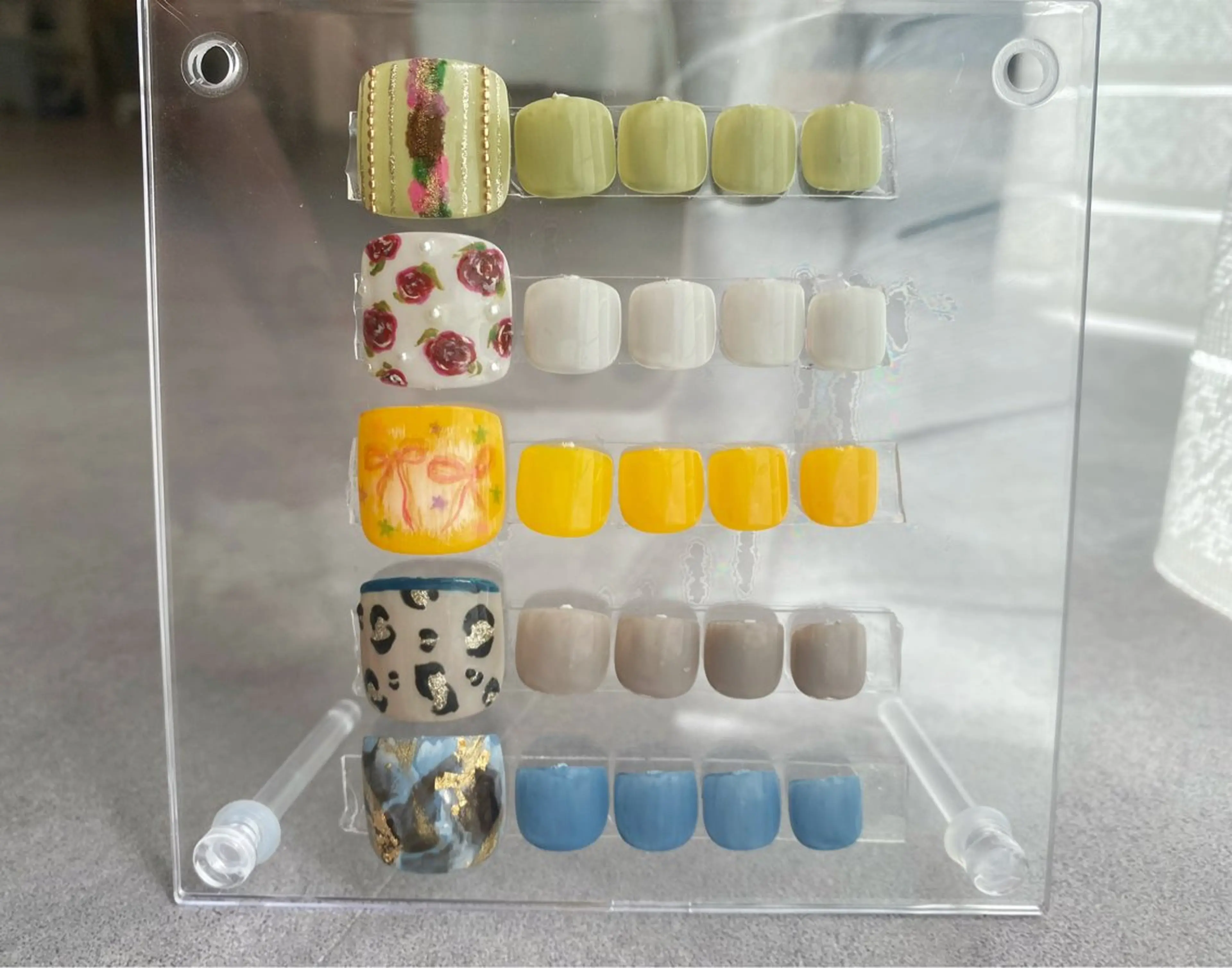 《メンズもOK》フット 親指定額アート/オフありの場合+500円の写真