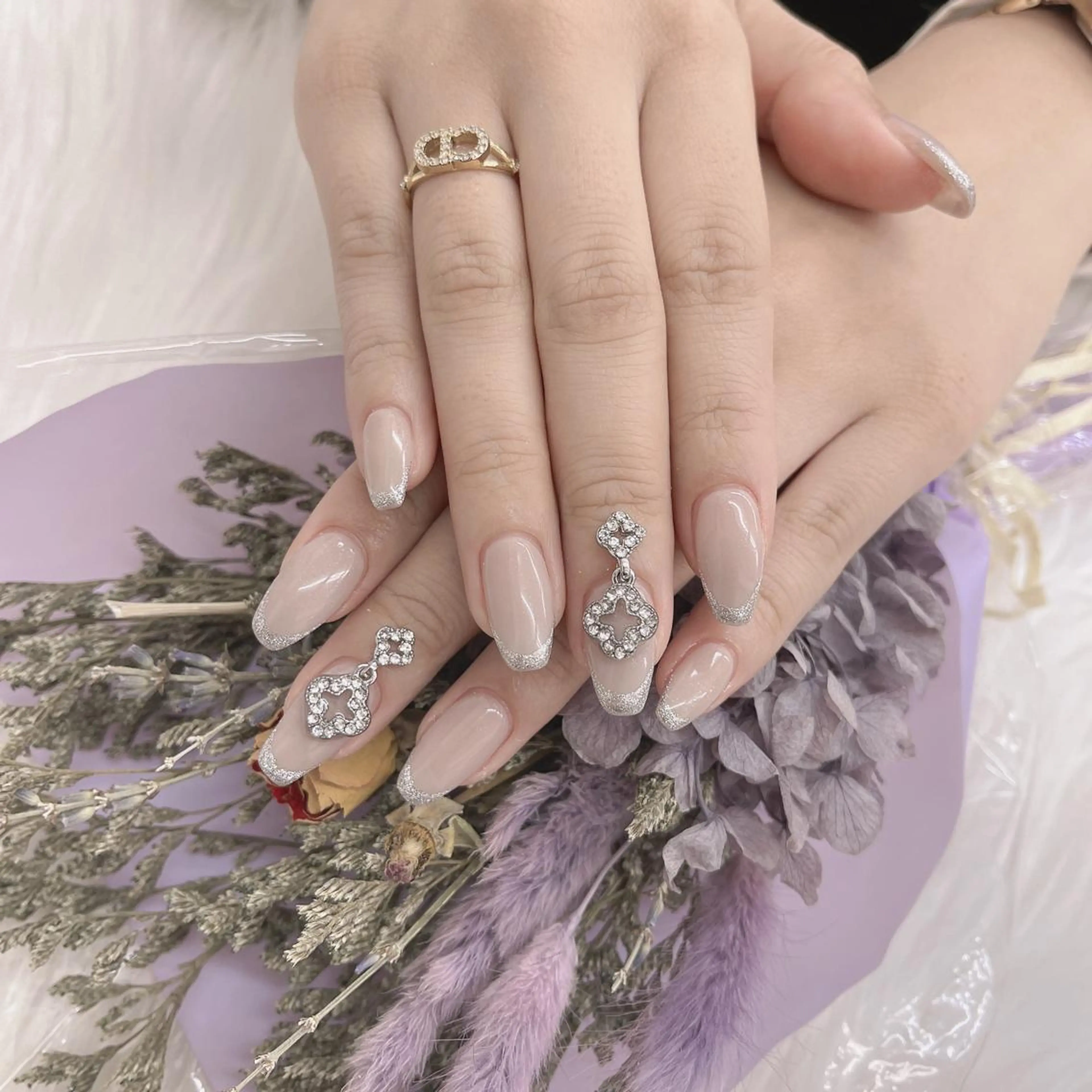 ネイル 🦋ネイルサロン ブラン🌈ゆりのネイルデザイン