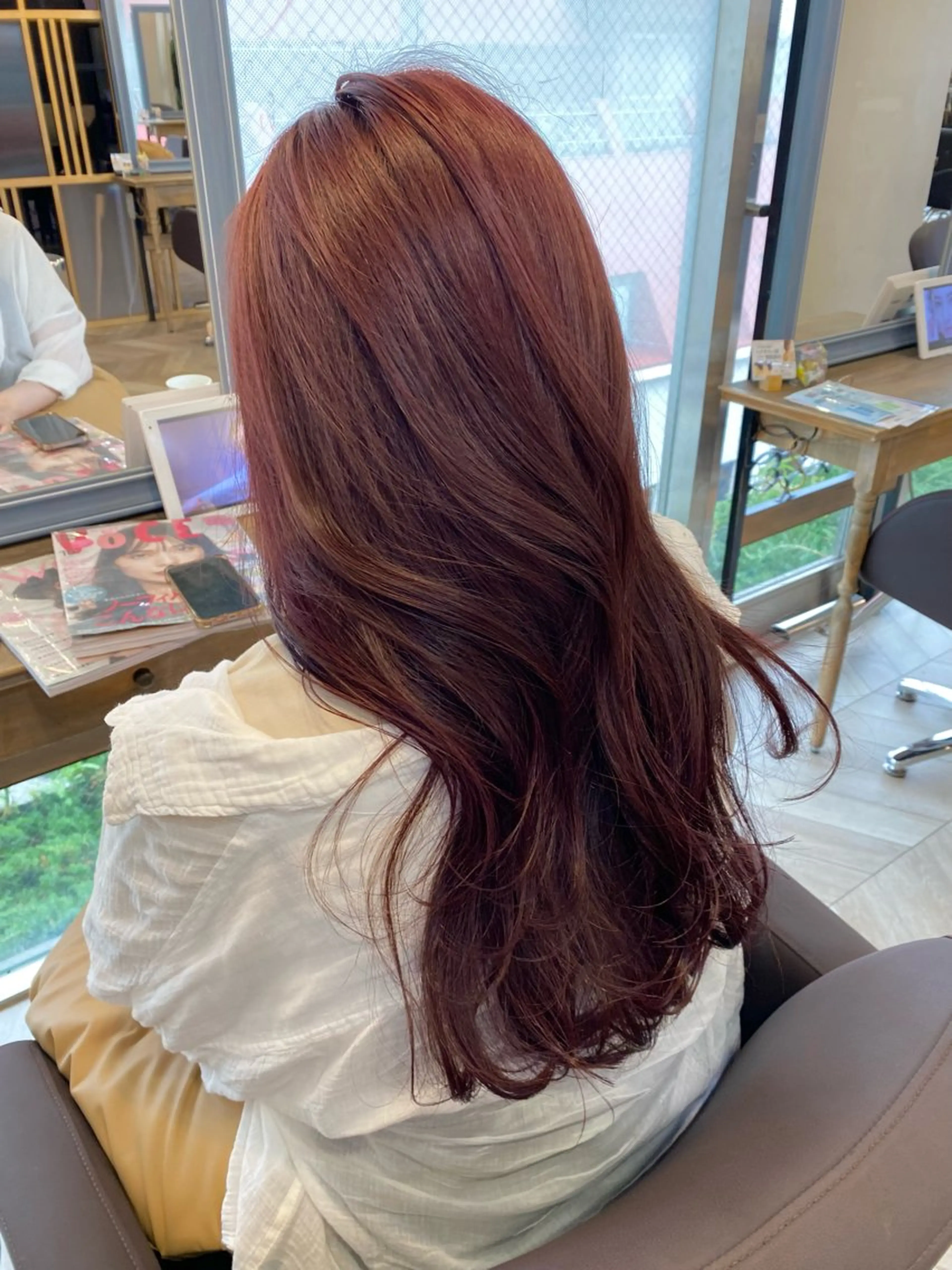 ロング カラー ボルドーカラー カット ヘアカラー トリートメント ヤスザトアヤノ ／レイヤー／オリーブのヘアスタイル