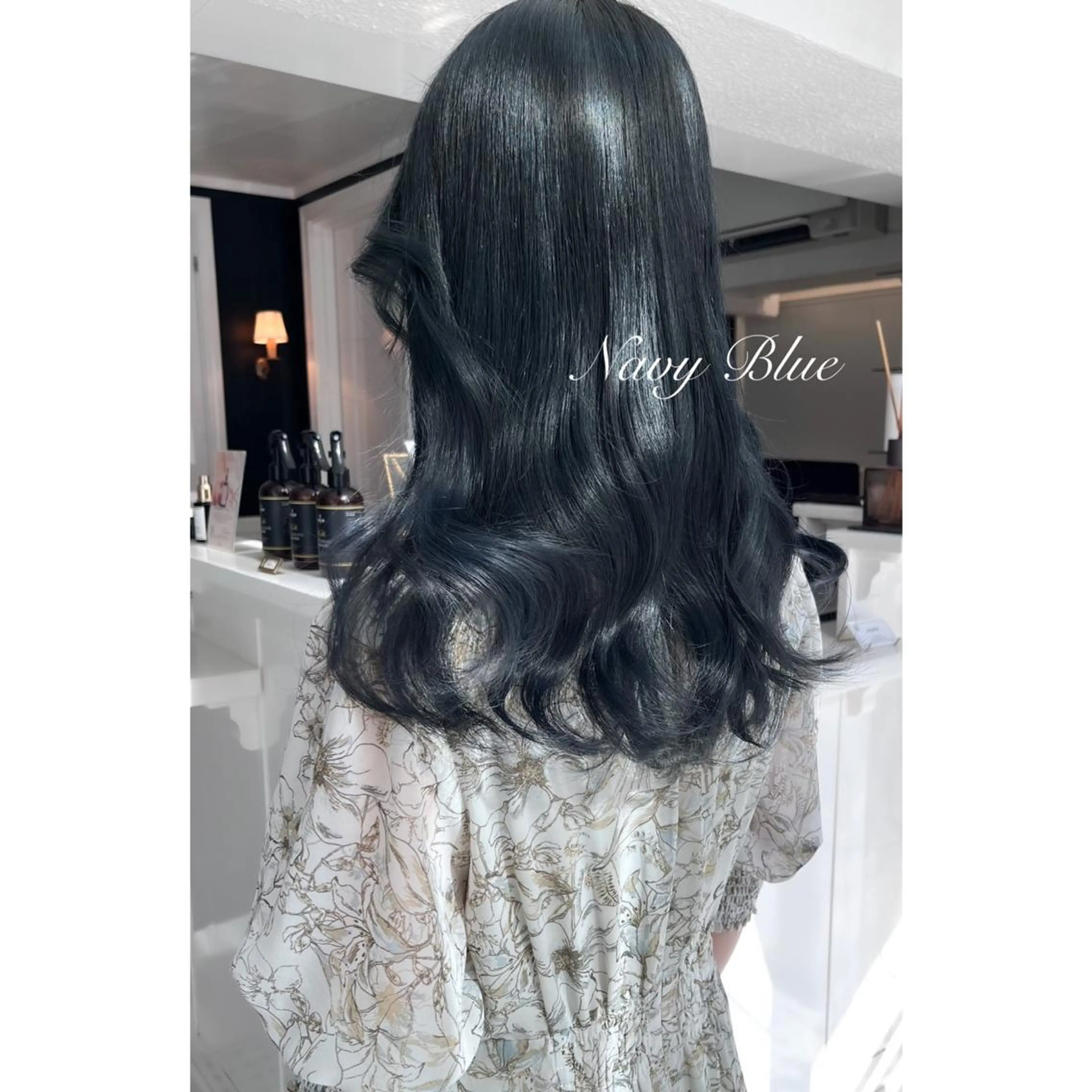 セミロング カラー ブリーチ ヘアカラー LOTTA CUCCI所属・miyu /トレンド カラー×艶髪のヘアスタイル