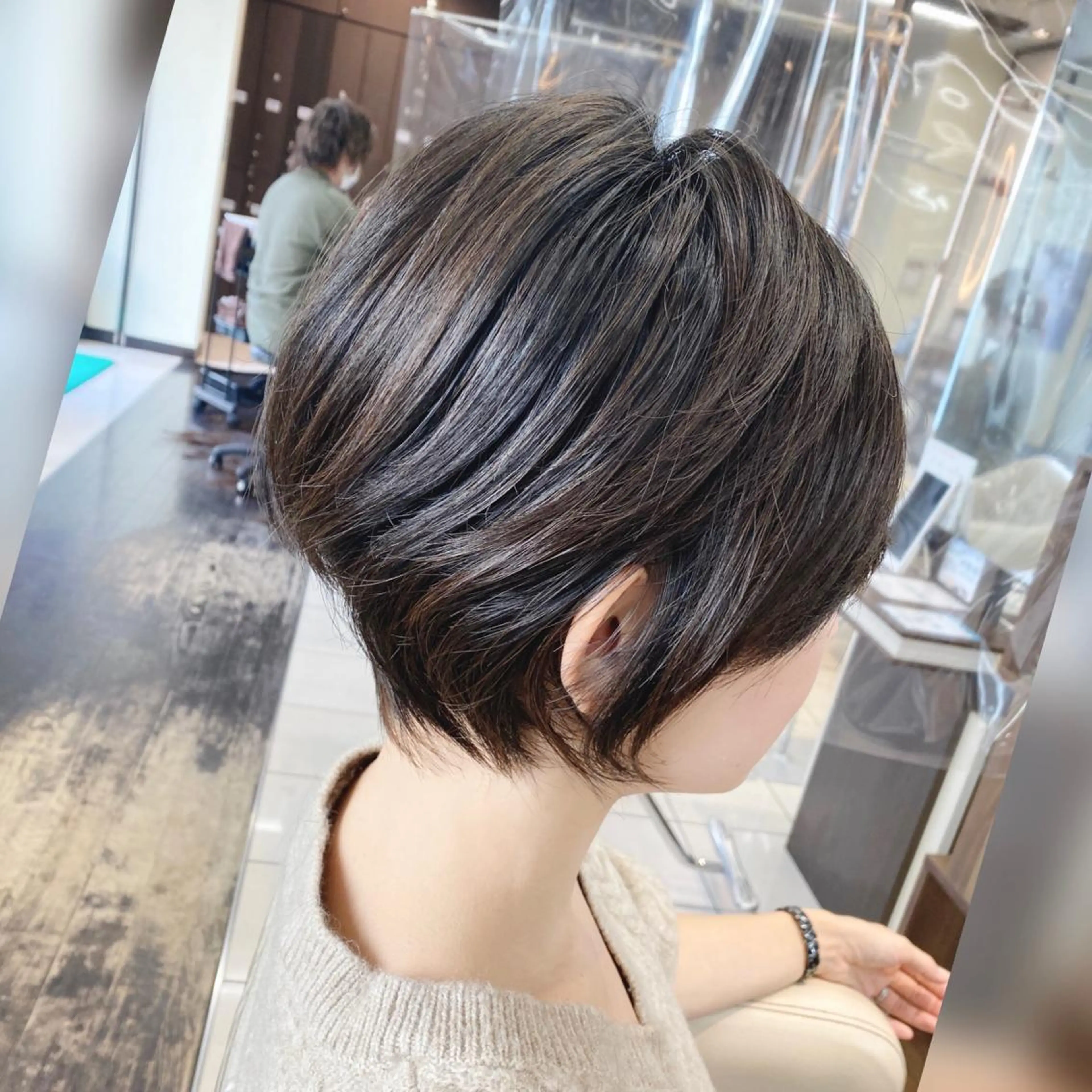 ショート カット ヘアカラー トリートメント ✨指名No1✨ 鈴木　秀輔のヘアスタイル