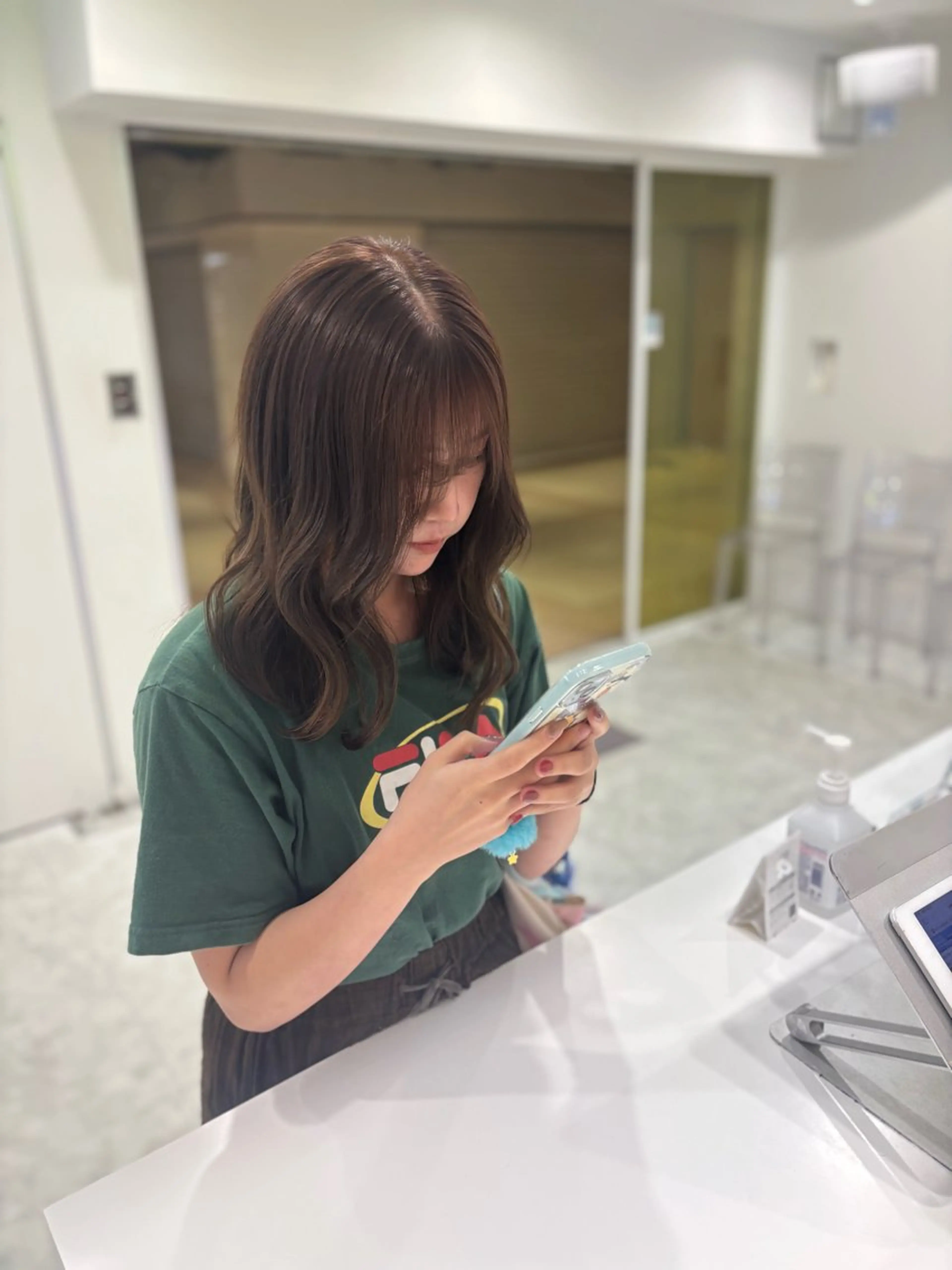 セミロング カラー カット ヘアカラー 大人っぽベージュ🤍 当日予約◎ヒロトのヘアスタイル