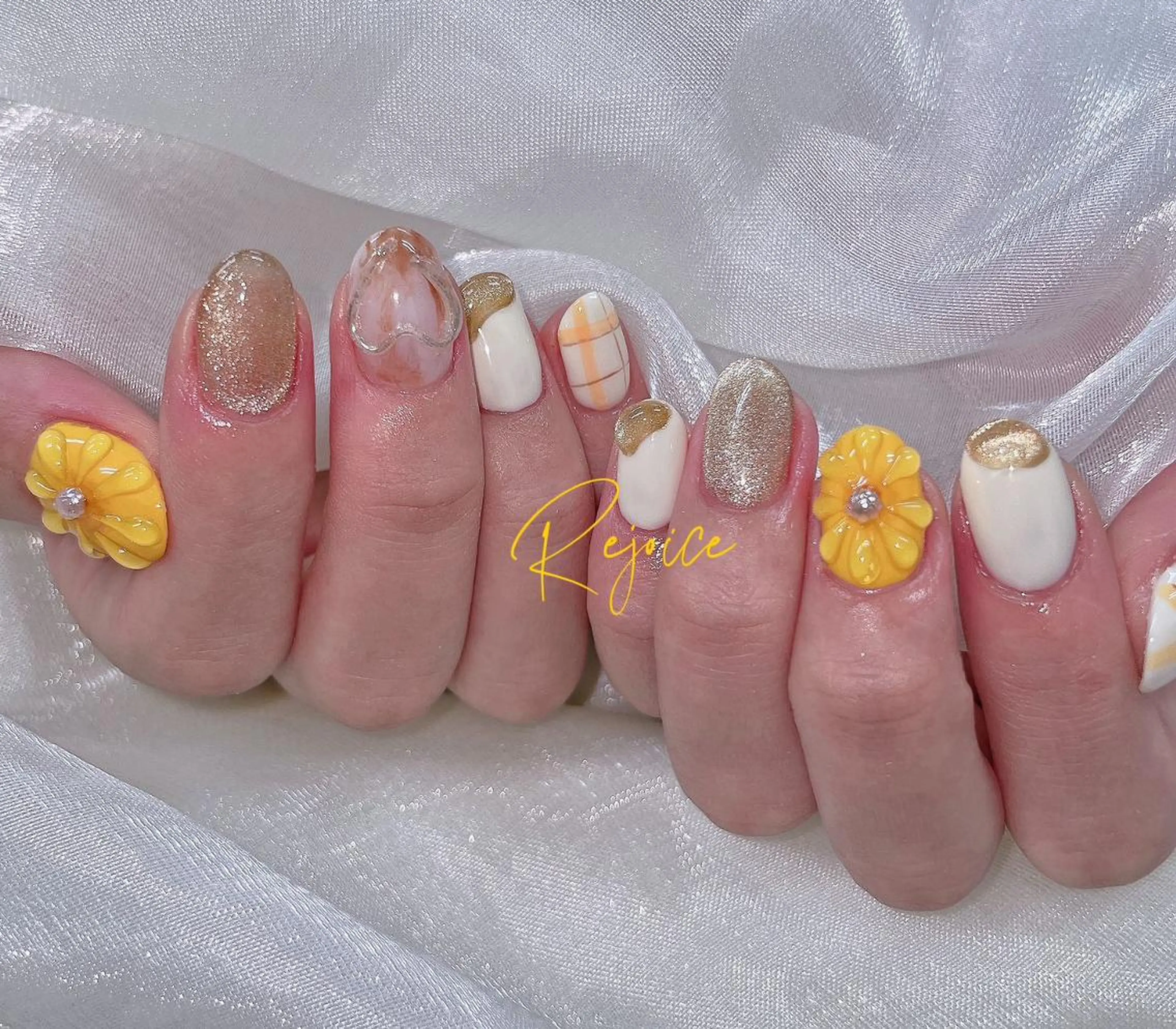 ネイル ルイス " Nail 渋谷のネイルデザイン