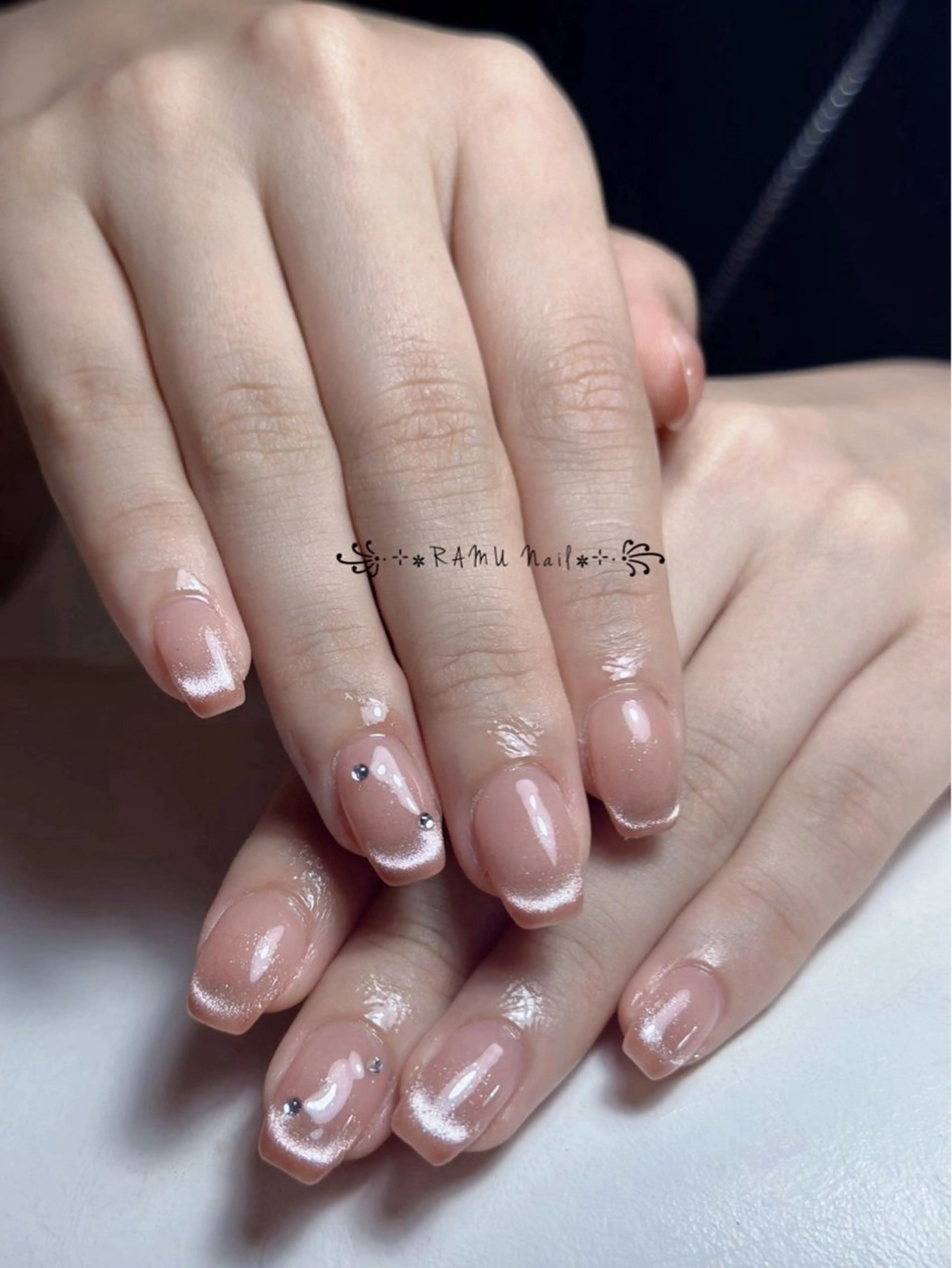 ネイル キラキラネイル マグネットネイル ミラーネイル ピンク 春ネイル ハンドネイル RAMU Nail 恵比寿店のネイルデザイン