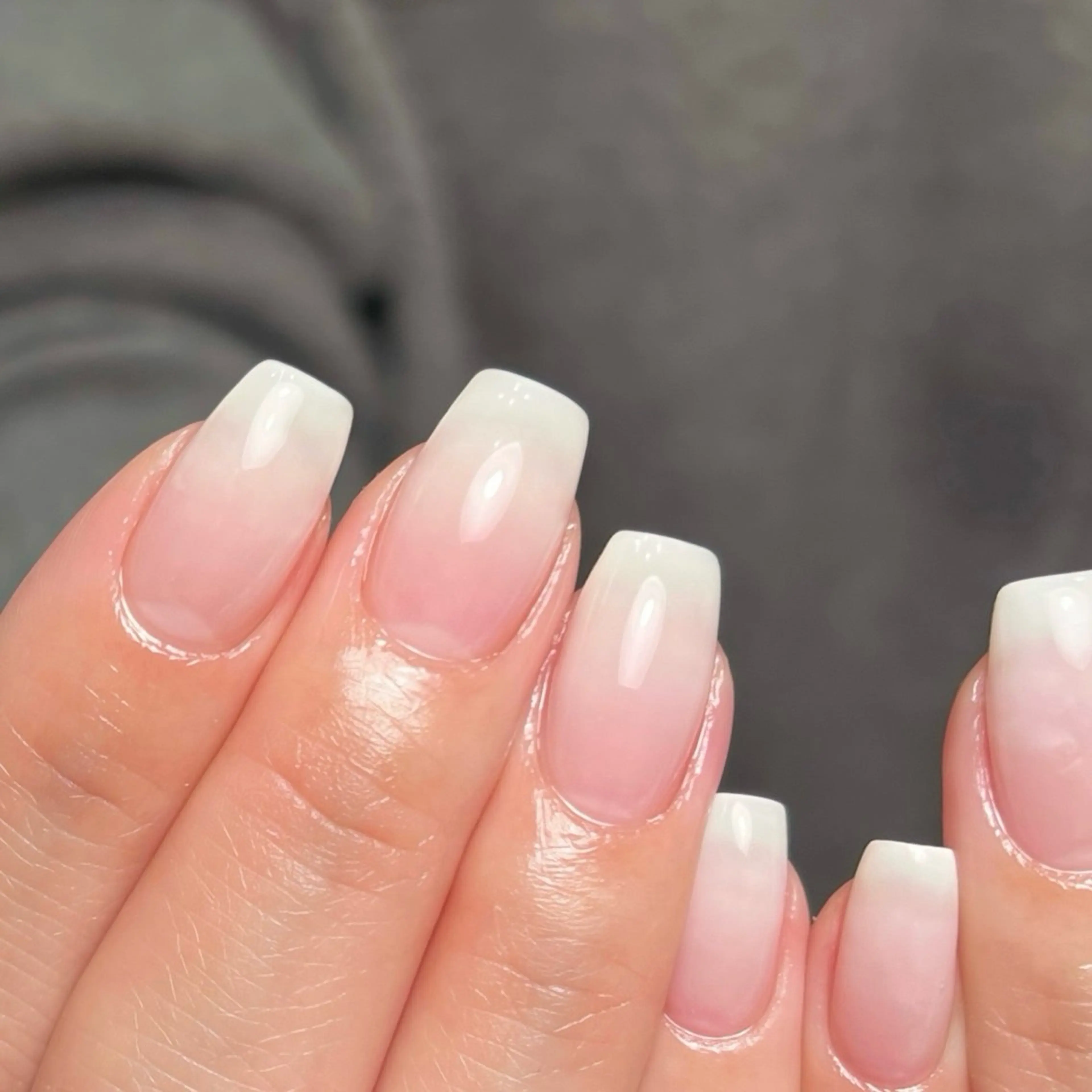 【 新規限定オフ無料 】Hand：ダブルカラーグラデーションの写真