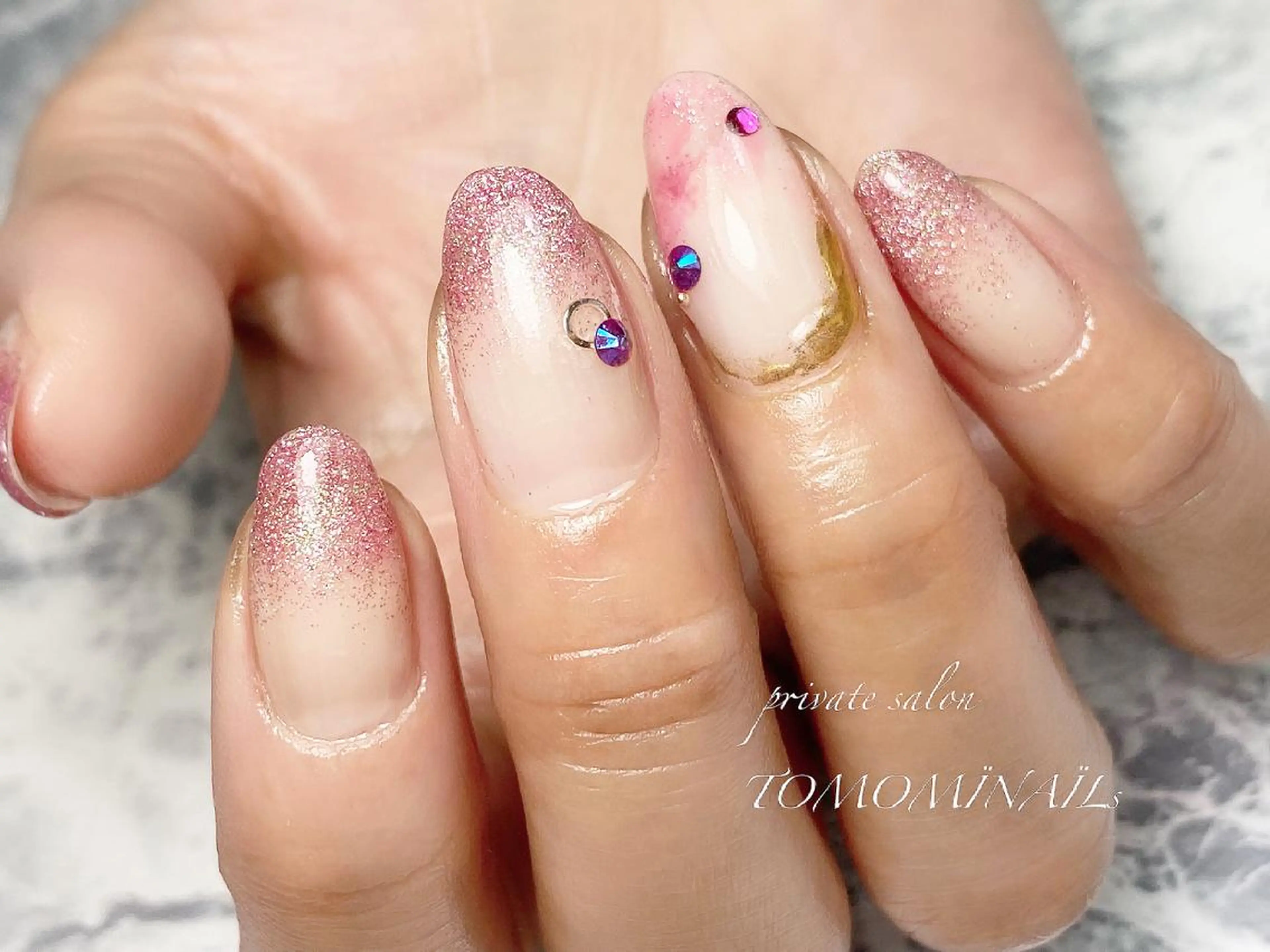 ネイル private salon TOMOMINAILs所属・TOMOMI NAILsのネイルデザイン