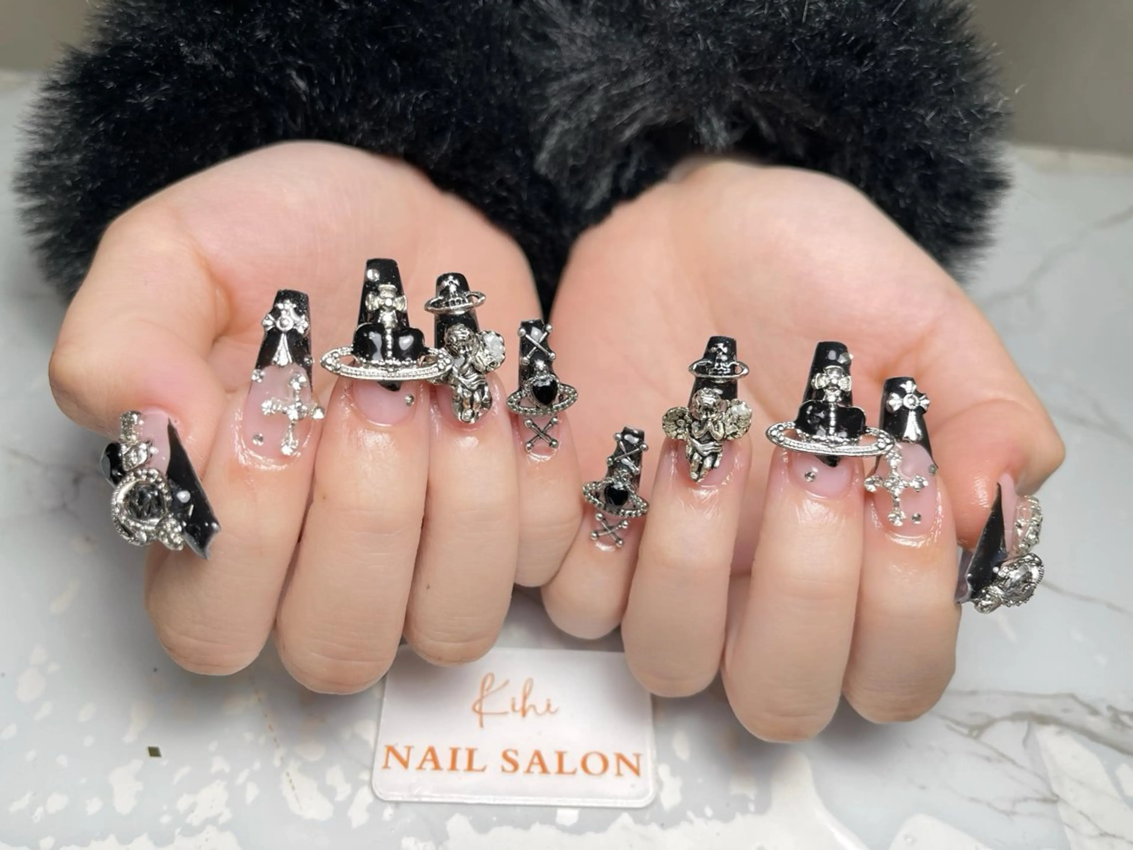 ネイル アートネイル フレンチネイル ジェルネイル グラデーション 韓国ネイル ハンドネイル 💕鈴木ユリ パラジェル/オフ無料のネイルデザイン