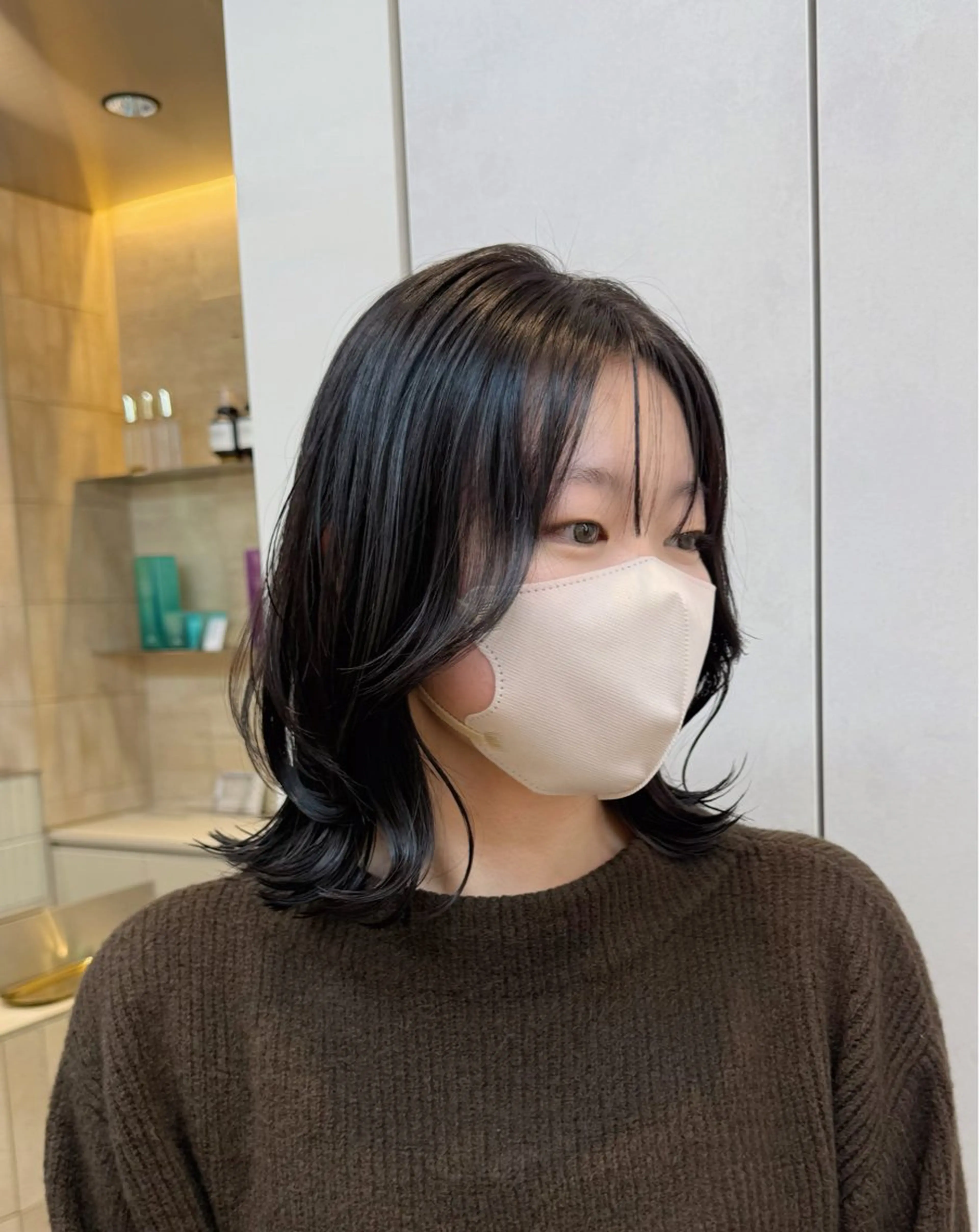 ミディアム カット ヘアカラー トリートメント Hello by Sea所属・レイヤー/艶髪/ボブ /くびれ/伊藤　勇司のヘアスタイル