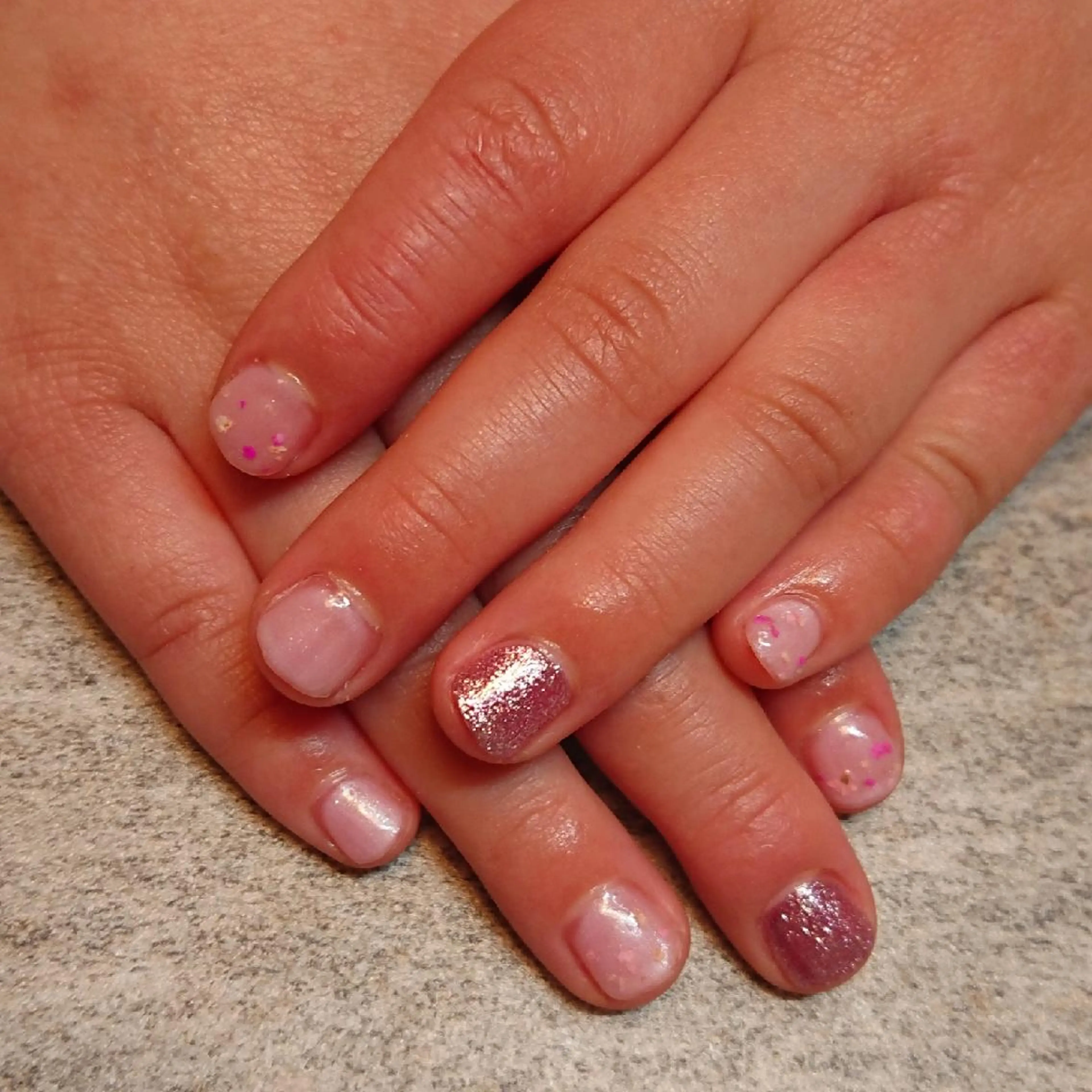 ネイル ジェヌインネイル 河内のネイルデザイン