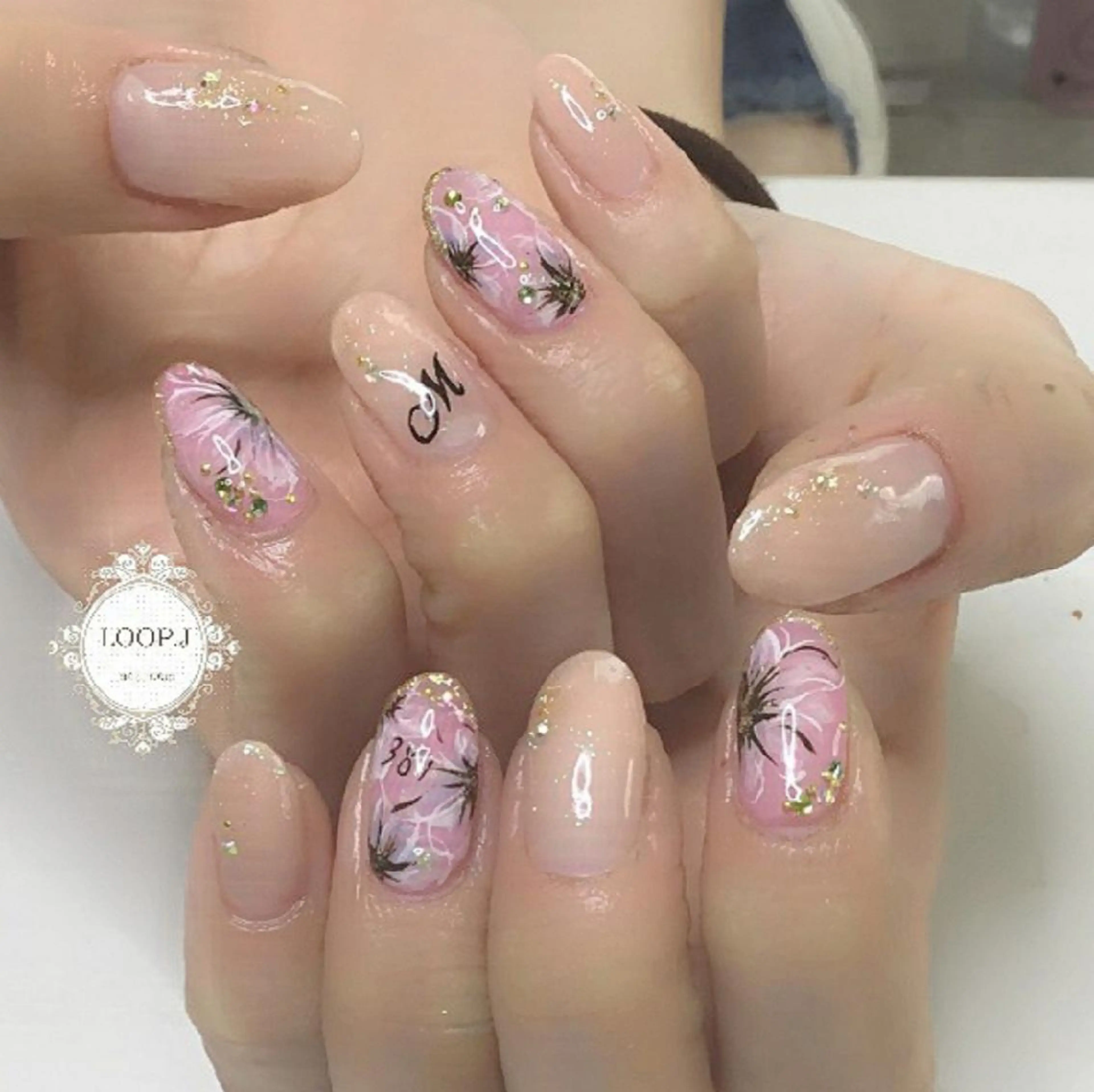 ネイル おおくぼ めぐみのネイルデザイン