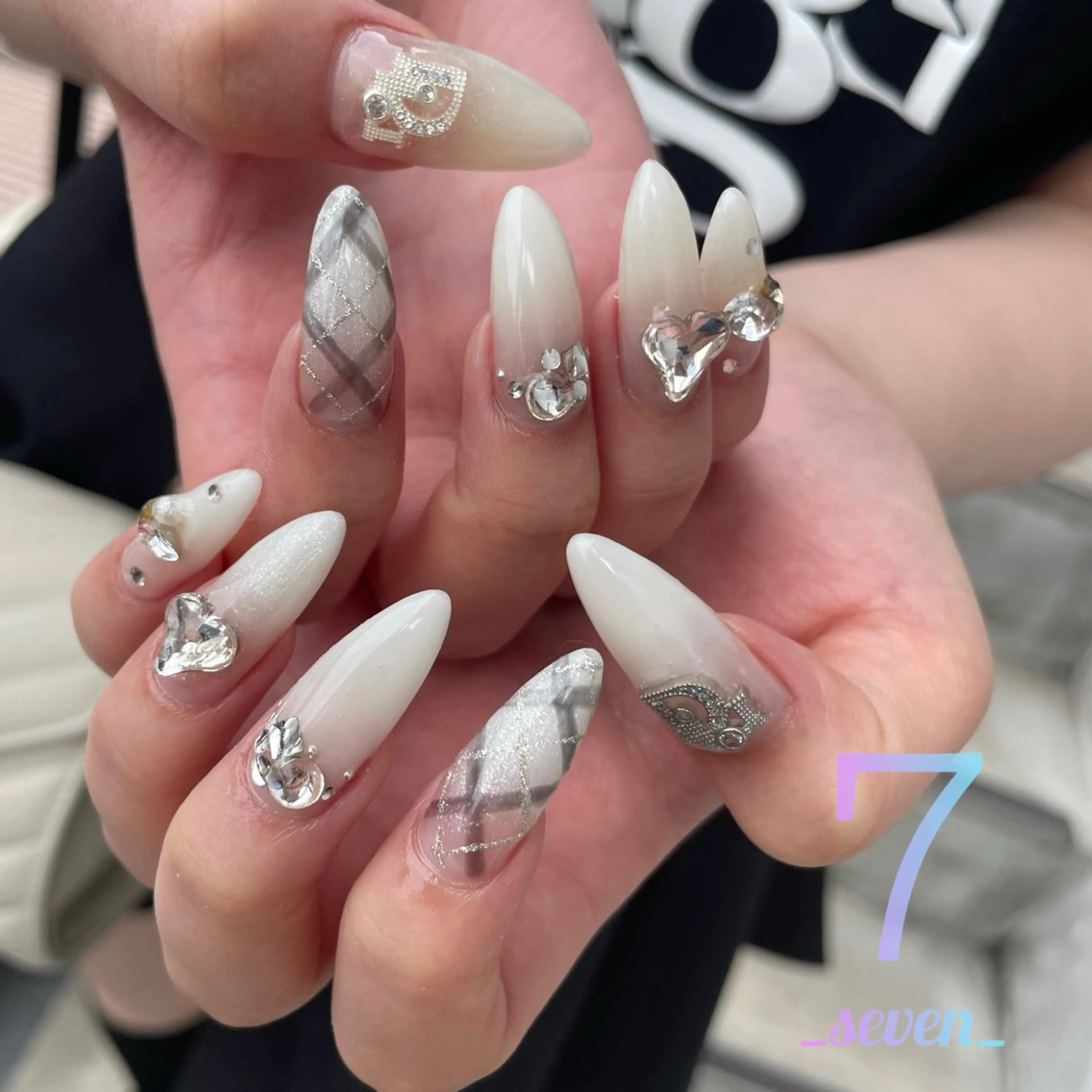 ネイル ハンドネイル nail salon 7_seven_所属・nail salon 7 _seven_のネイルデザイン