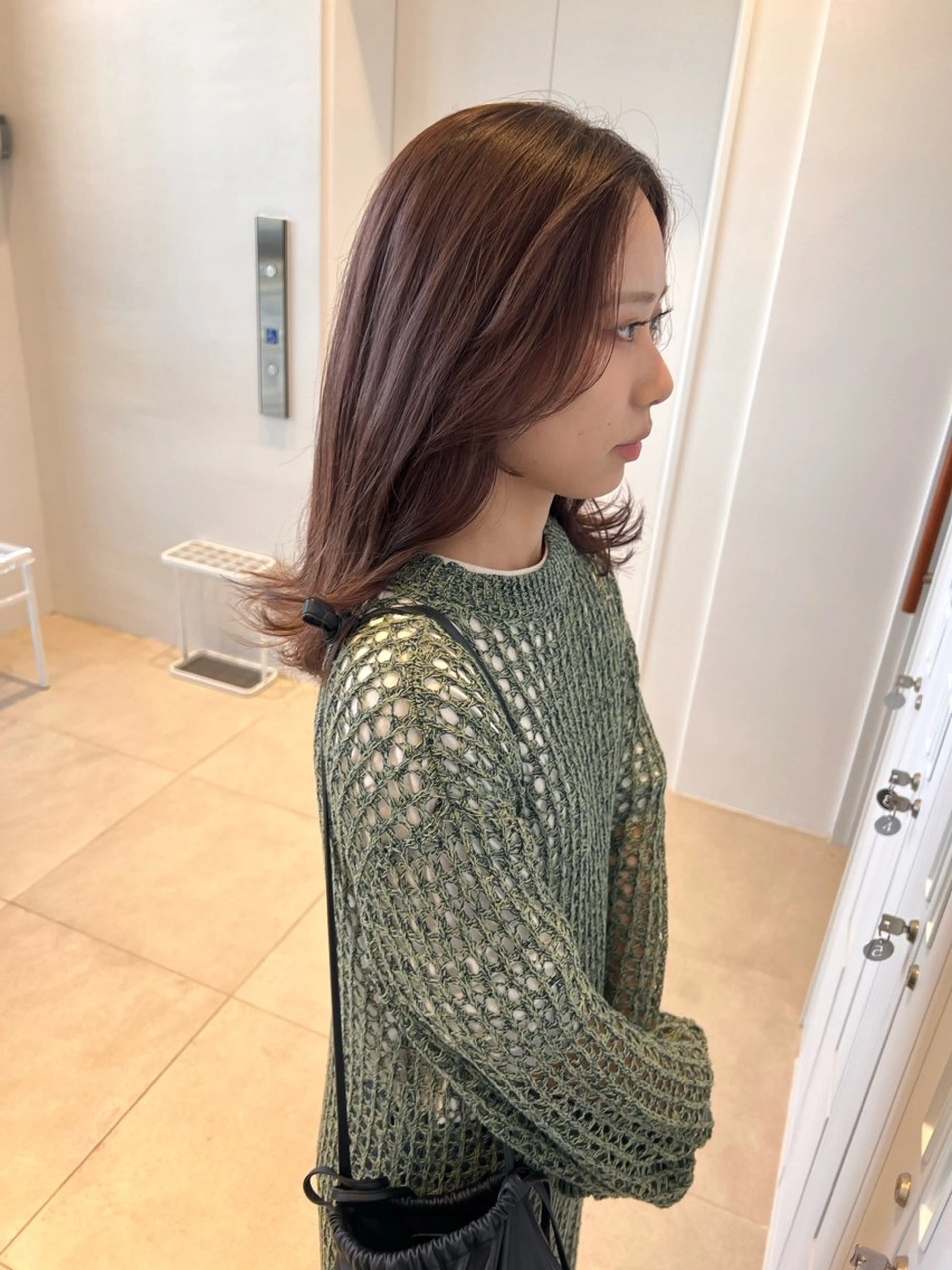 セミロング カラー ブラウンカラー 透明感カラー パープルカラー パープルブラウン MOE/自分史上最高 カワイイ髪に💗✨のヘアスタイル