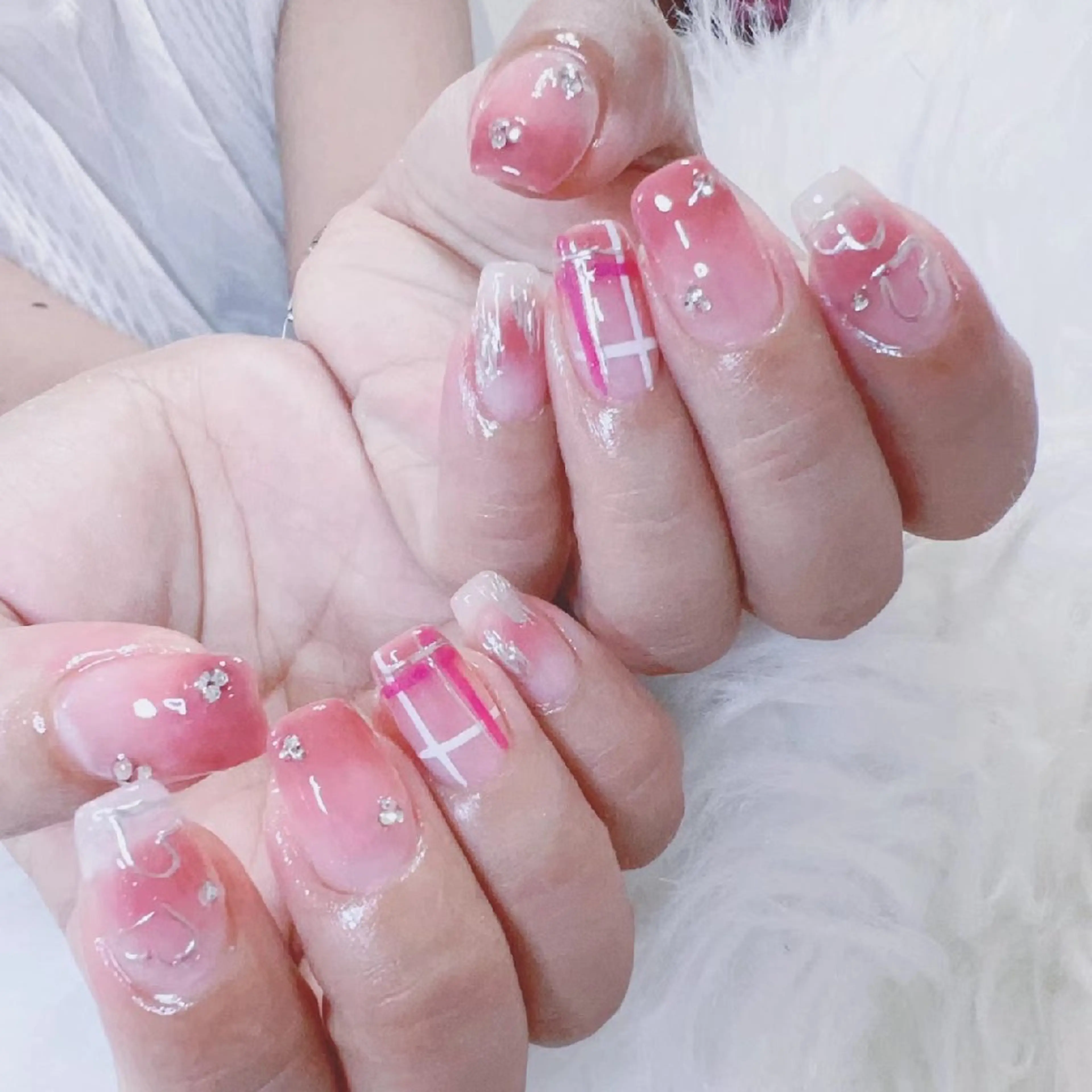 ネイル 菲菲ネイルサロン所属・FJ ネイルサロンのネイルデザイン