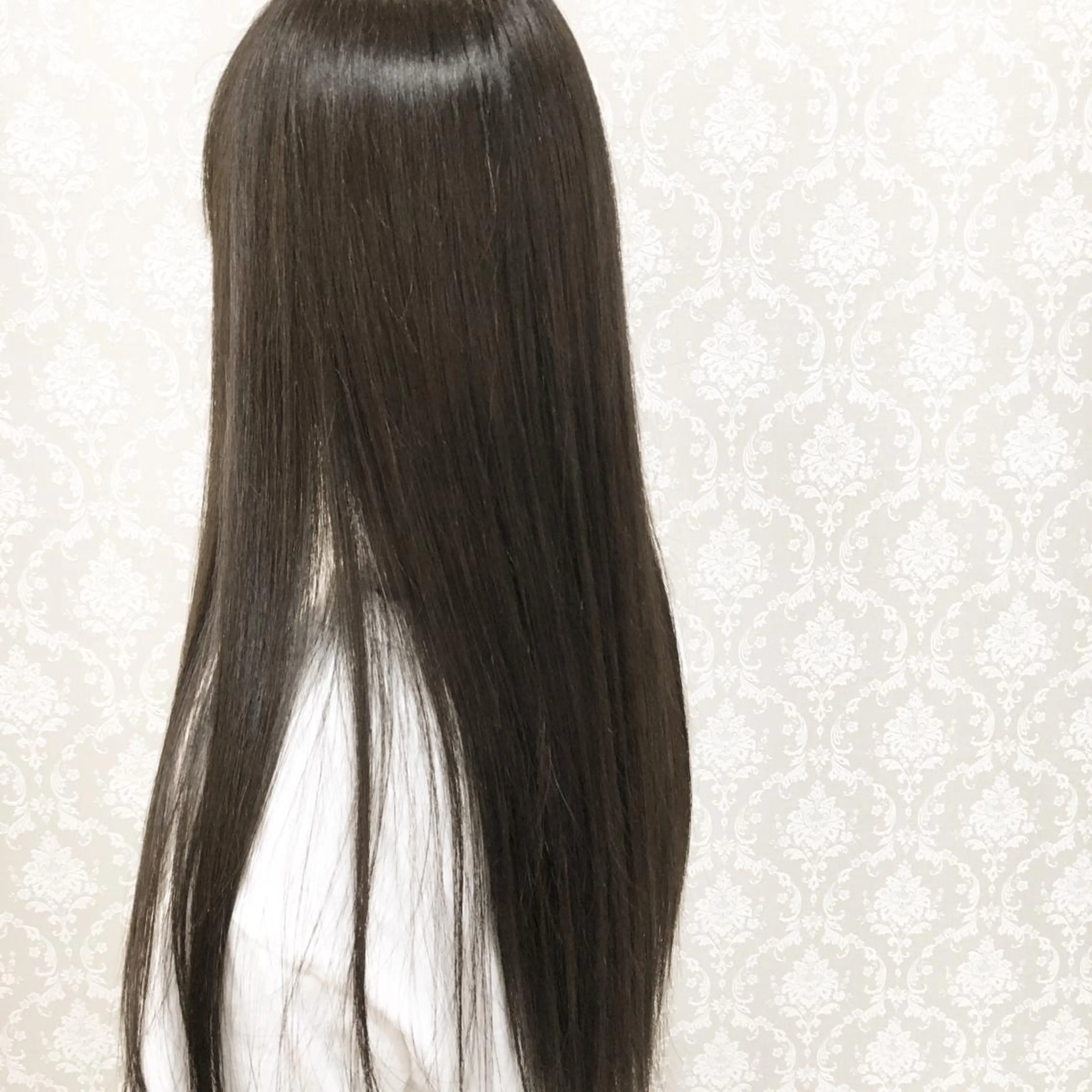 カラー ブルーカラー ブルージュ ササキ トモシのヘアスタイル