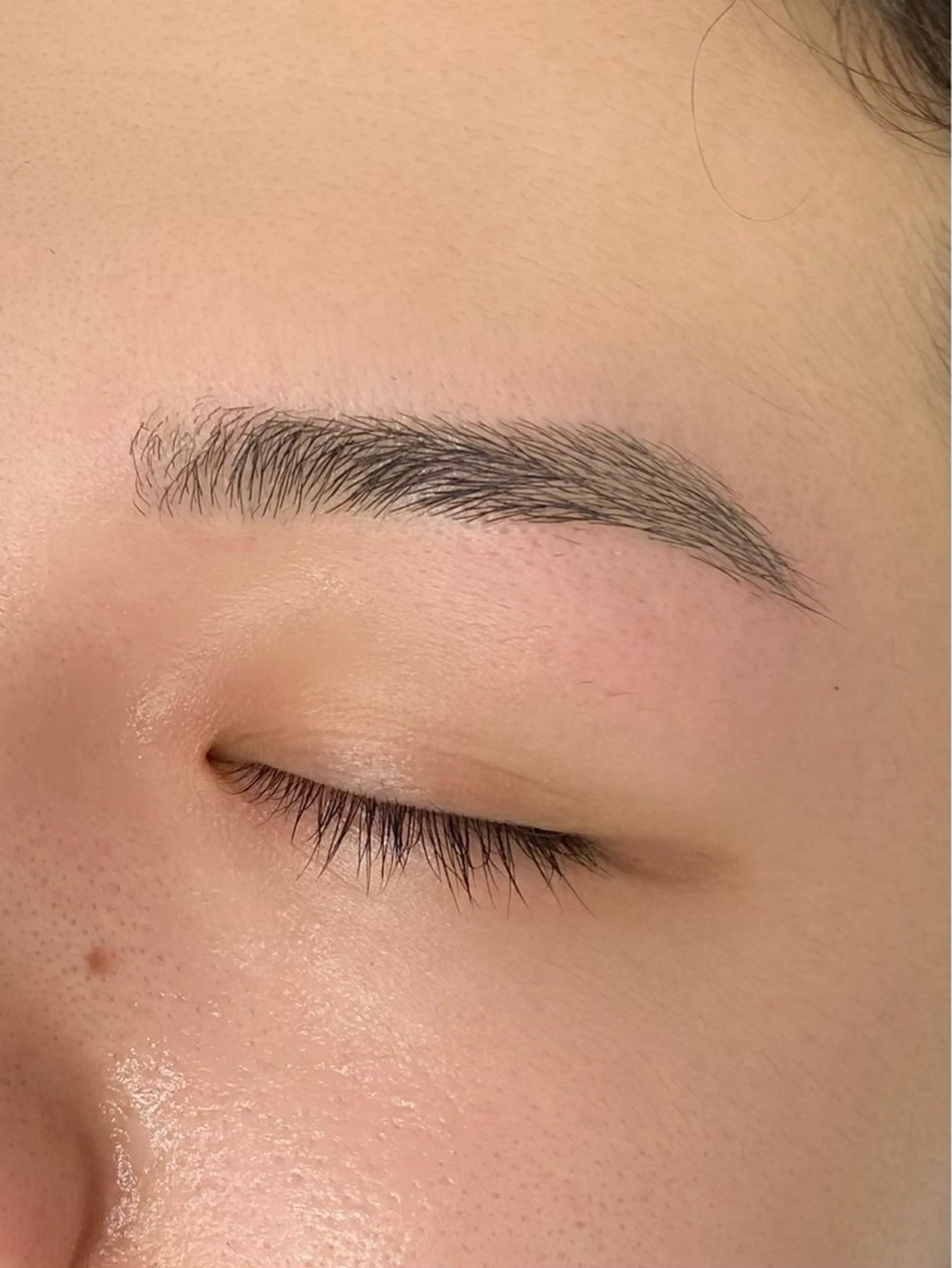 【メンズの方も】眉毛デザインWAX➕眉カット➕眉メイク仕上げ¥5,000→の写真