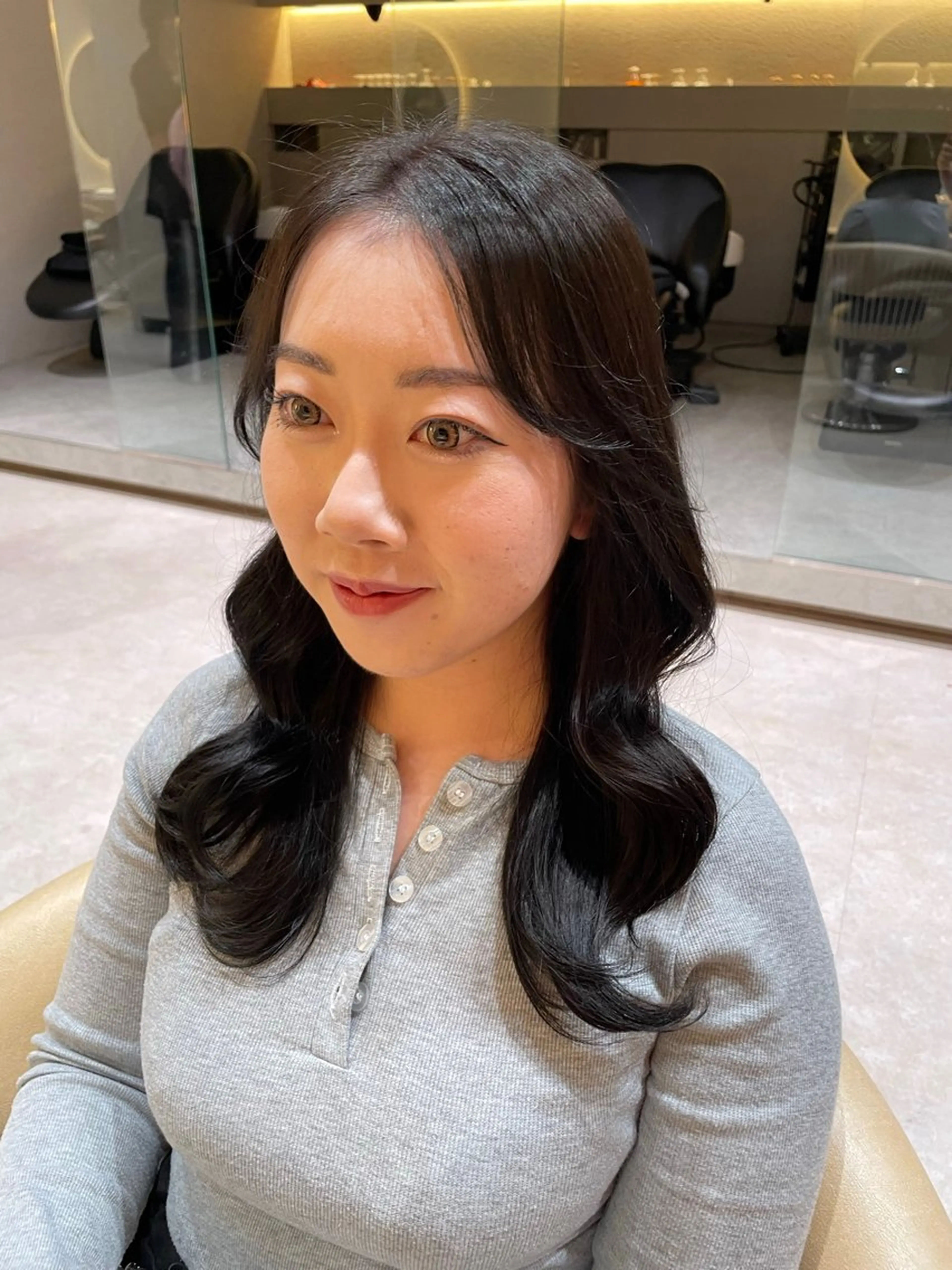 セミロング ヘアカラー ブリーチ🌟リタッチ 🎠KANON🎡のヘアスタイル