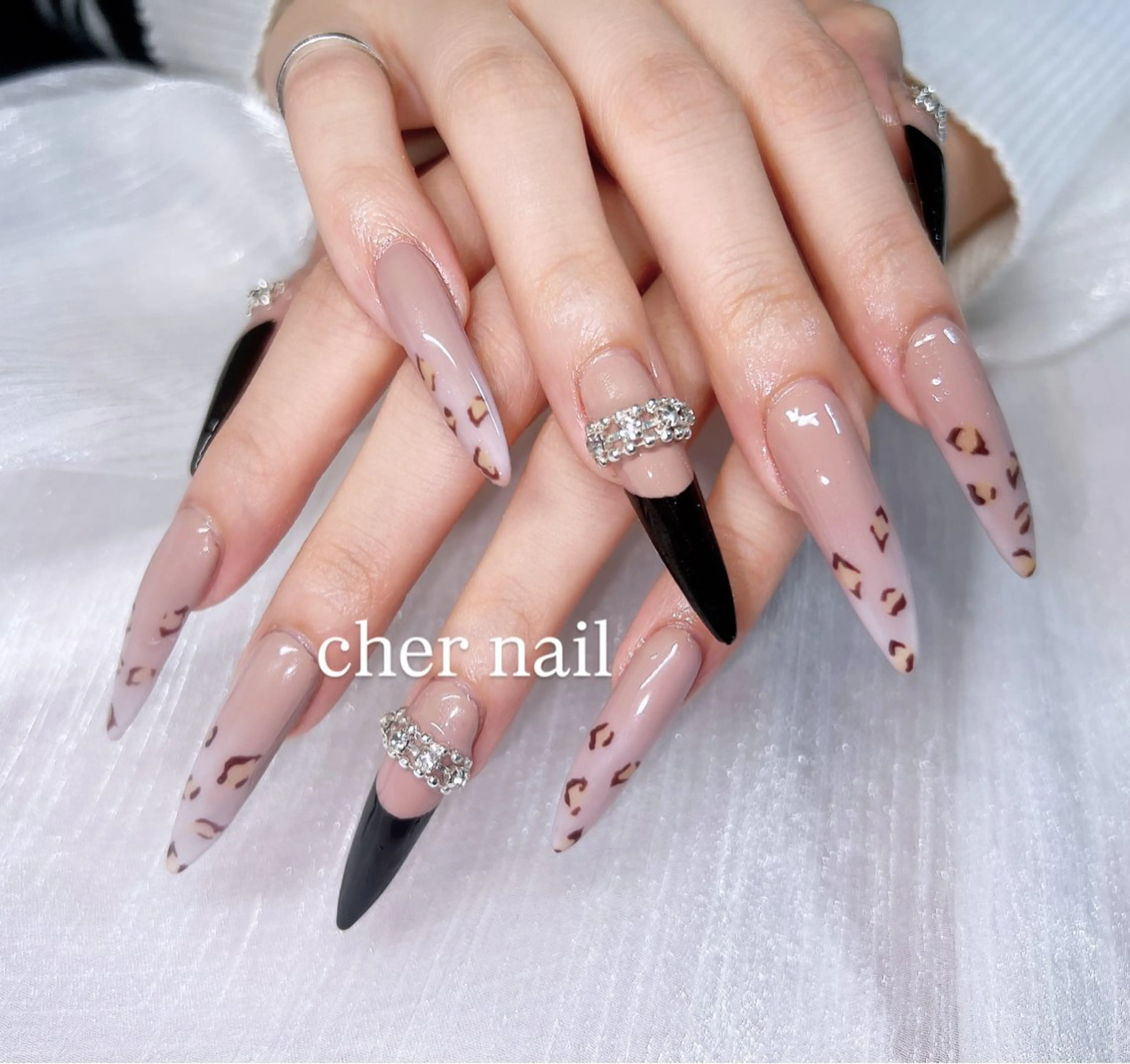 ネイル ハンドネイル CHER NAIL(シェルネイル)所属・cher loydのネイルデザイン