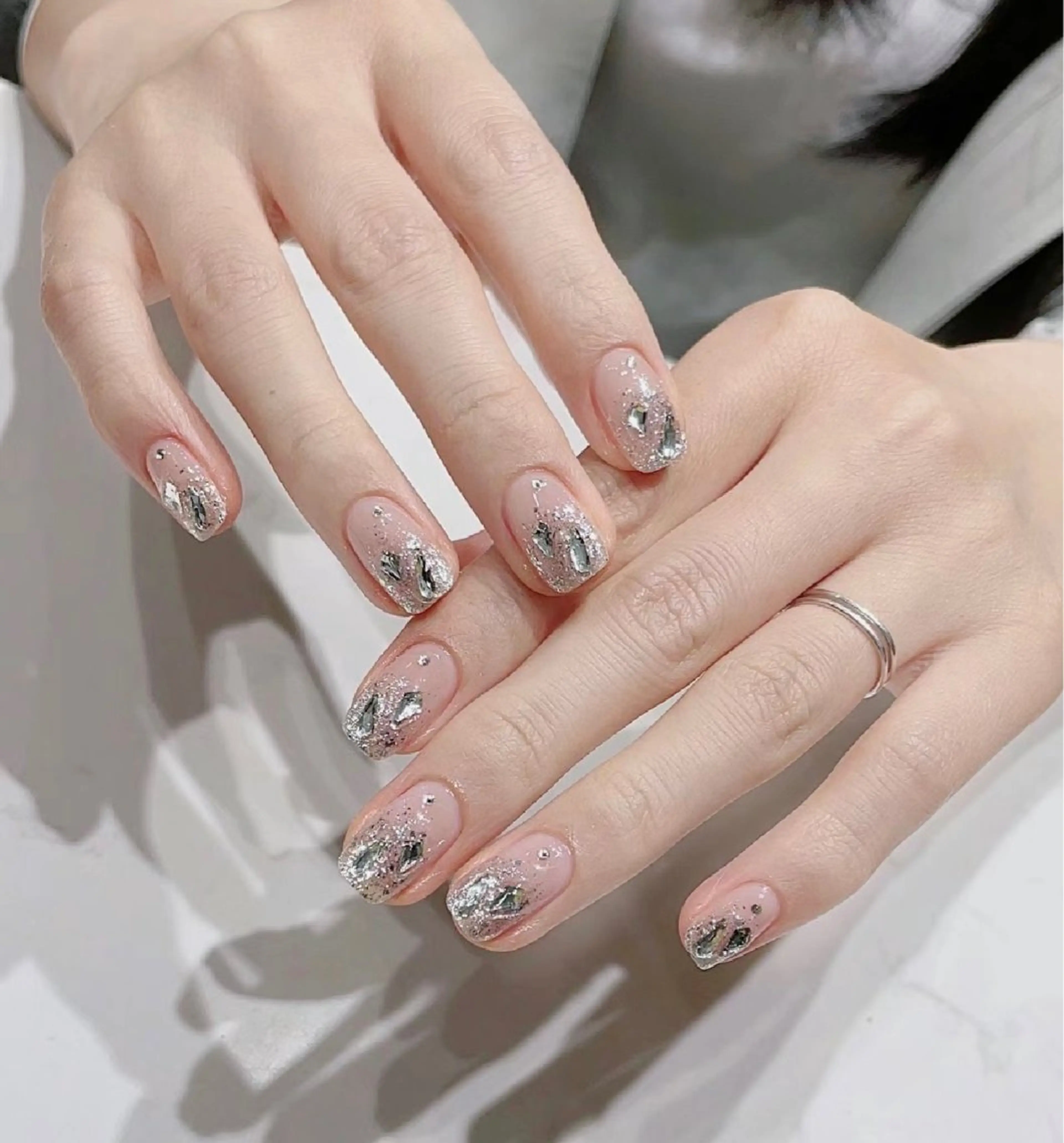 ミニモ限定🧡キラキララメグラデ+10本ストーン(ケア込み)の写真