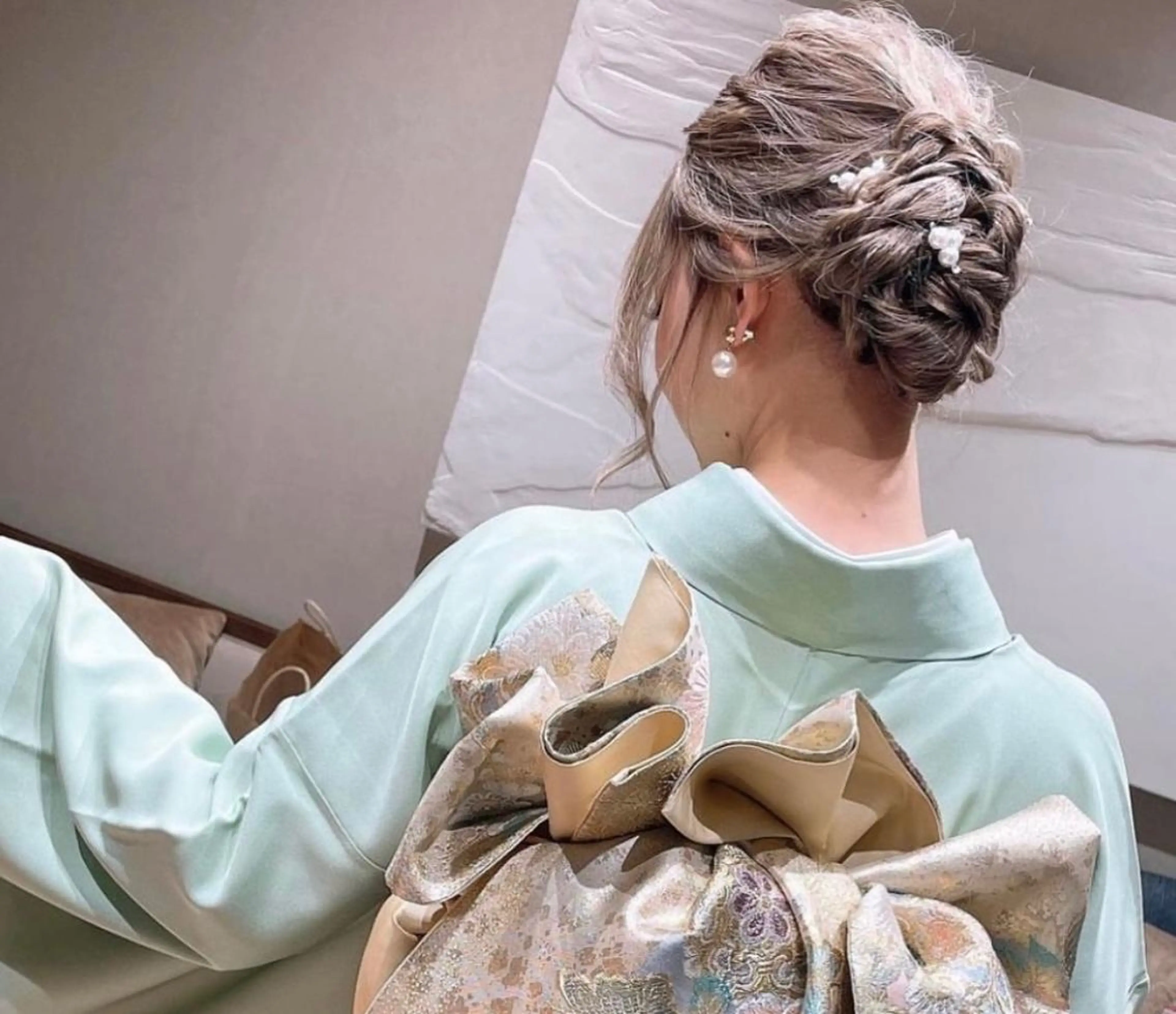 セミロング ヘアアレンジ ネイル マツエク・マツパ アイブロウ Fes Bonito❤所属・kawano shieriのエステ・リラクイメージ