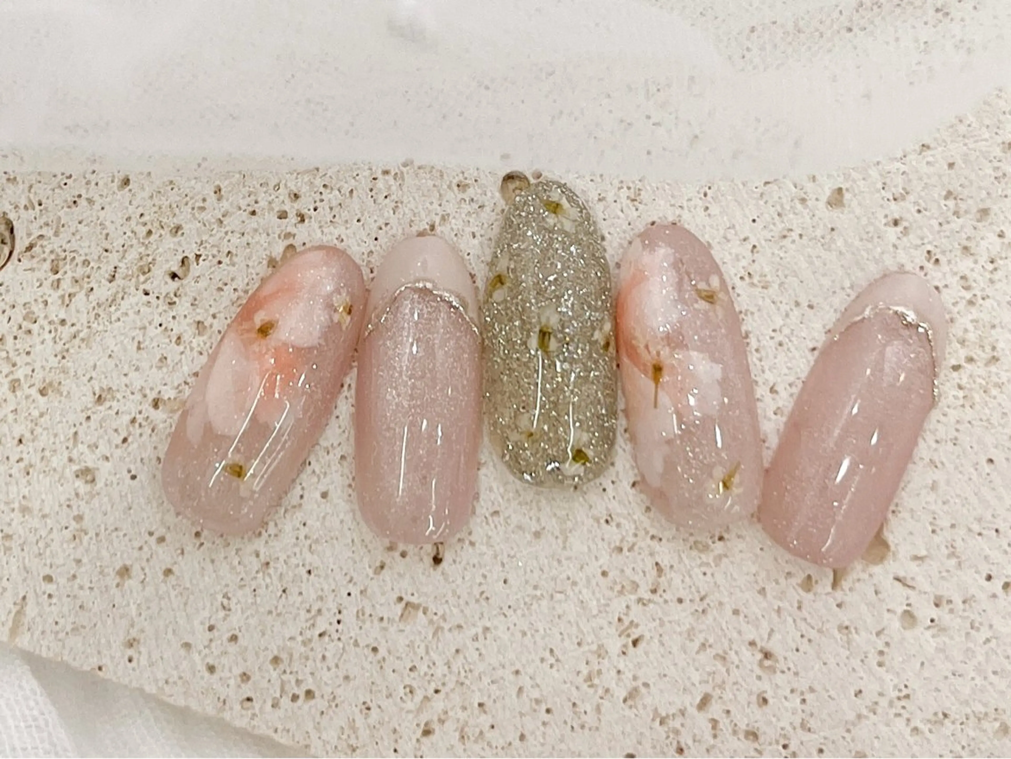 ネイル フラワーネイル 春ネイル ハンドネイル NailSalon CutiePutiのネイルデザイン