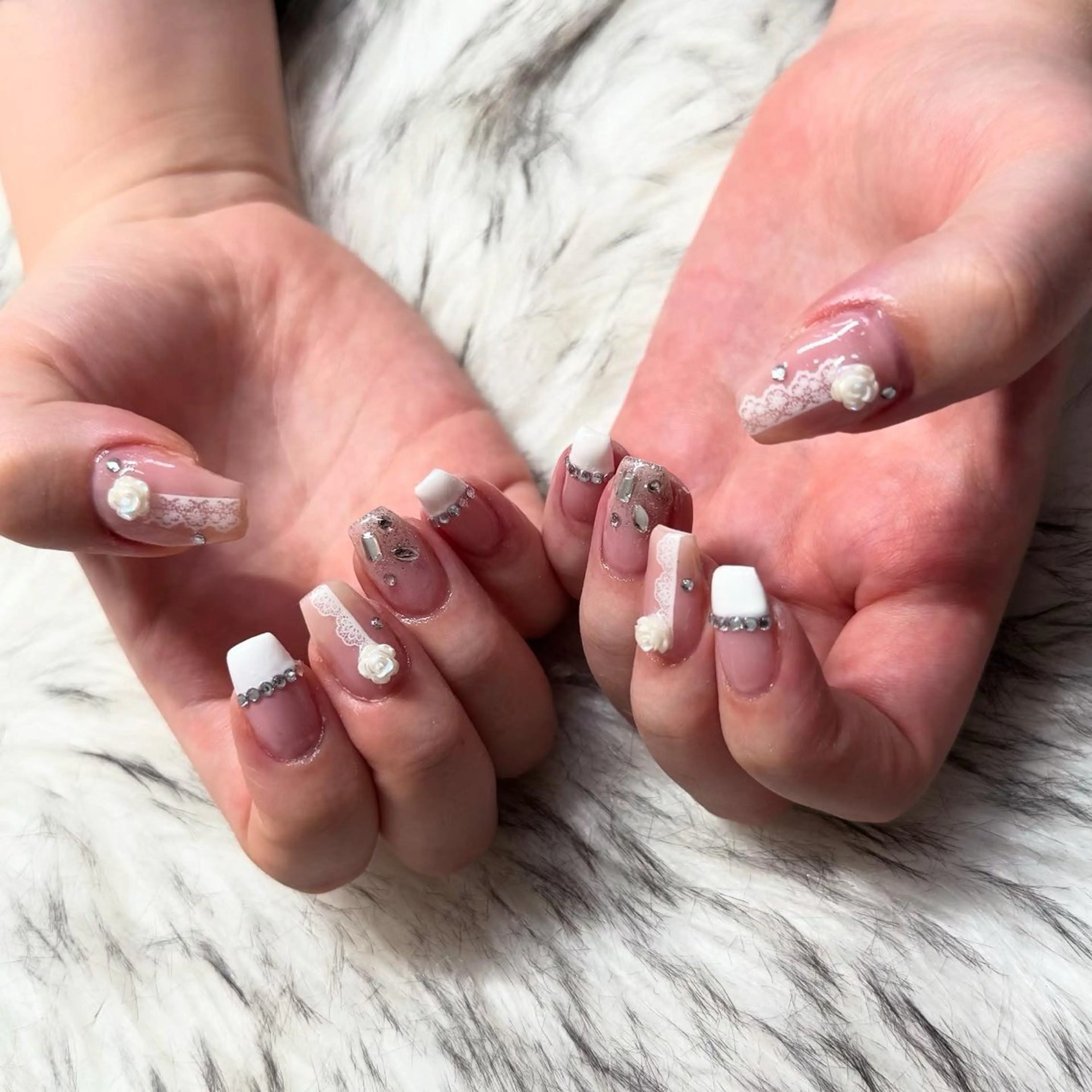 セミロング ハンドネイル mao .のネイルデザイン