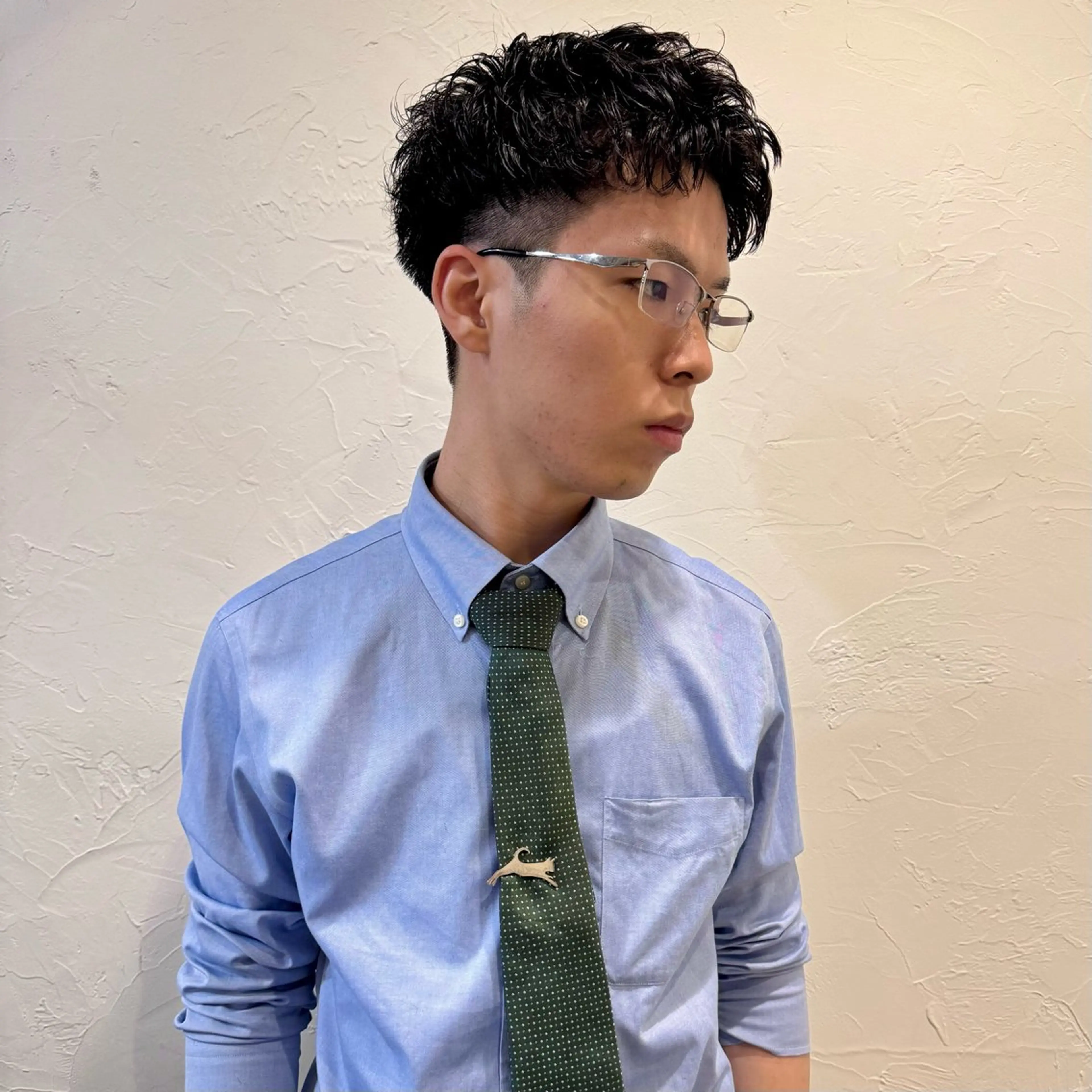 ショート パーマ メンズ アップバング メンズ就活ヘア メンズパーマ メンズショート スパイキーショート カット パーマ ヘアセット 【池袋/スパイキー ショート】ⓝⓘⓜⓤのヘアスタイル