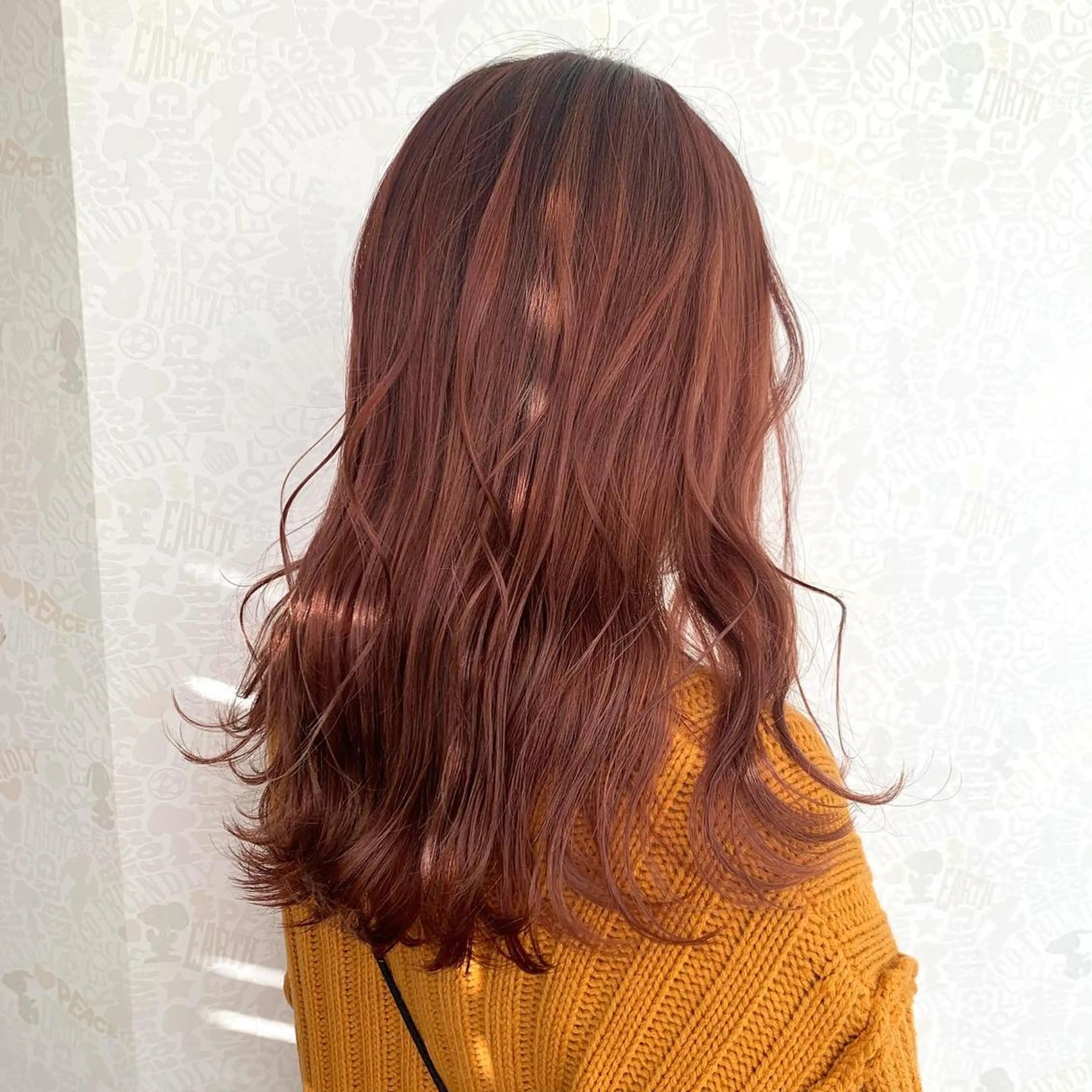 セミロング カラー ブリーチ ブラウンカラー ダブルカラー オレンジ オレンジブラウン Leia所属・ムラヨシ ショータのヘアスタイル