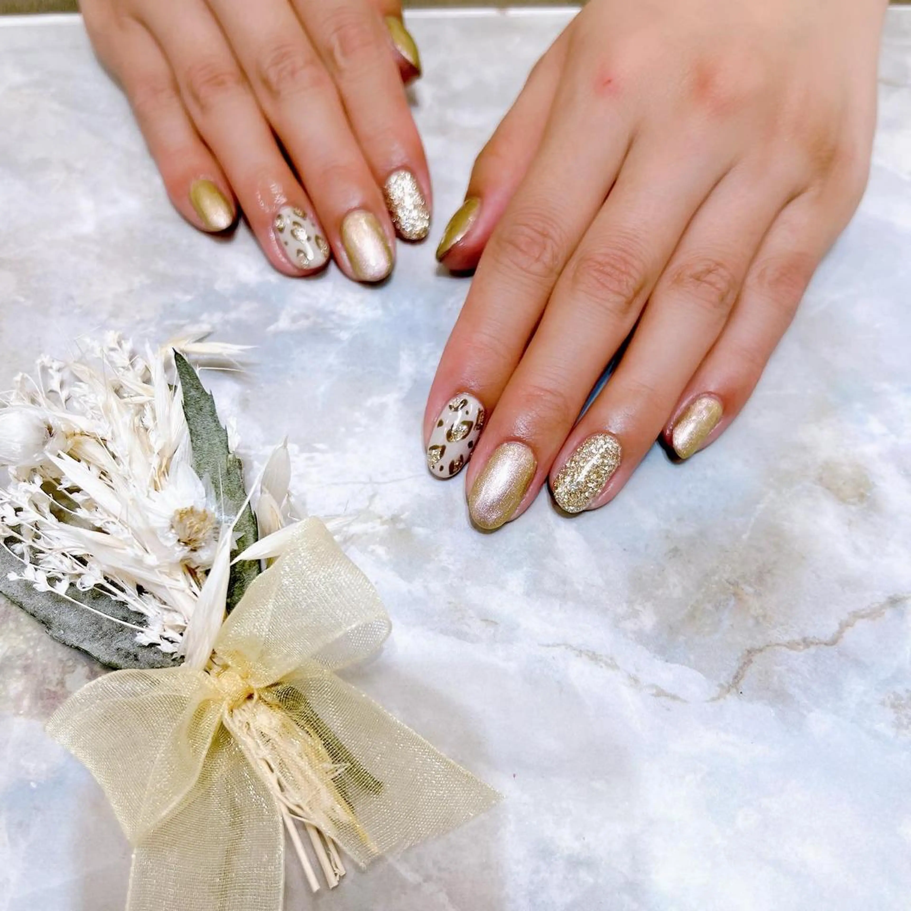 ネイル アートネイル ジェルネイル 氷ネイル・うるうるネイル キラキラネイル オフィスネイル ♾nail 恵美のマツエク・マツパデザイン