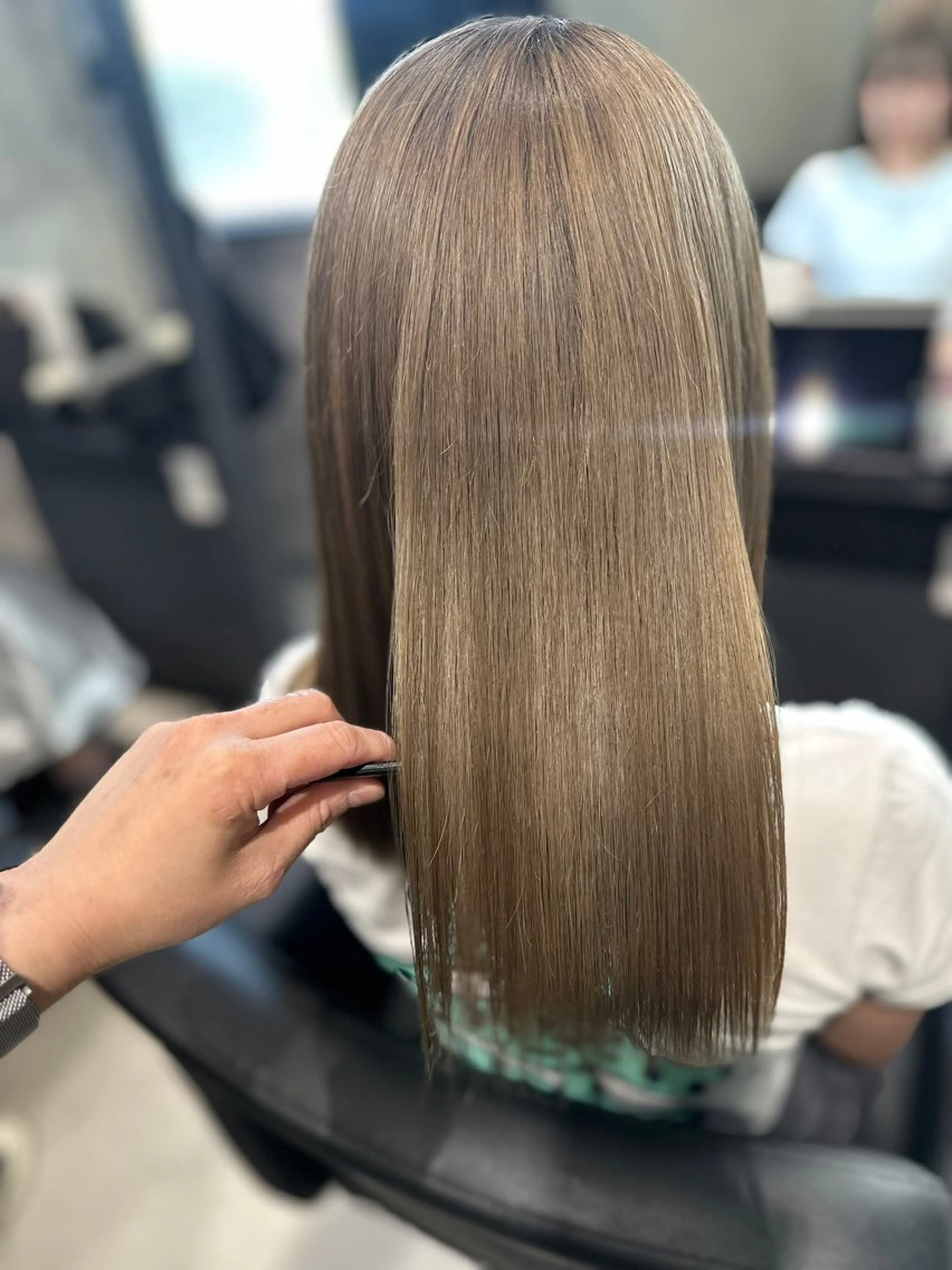 🉐期間限定メニュー‼️カット＆ブリーチ込ダブルカラー＆うる艶トリートメント付き¥12,900→¥11000🚺の写真