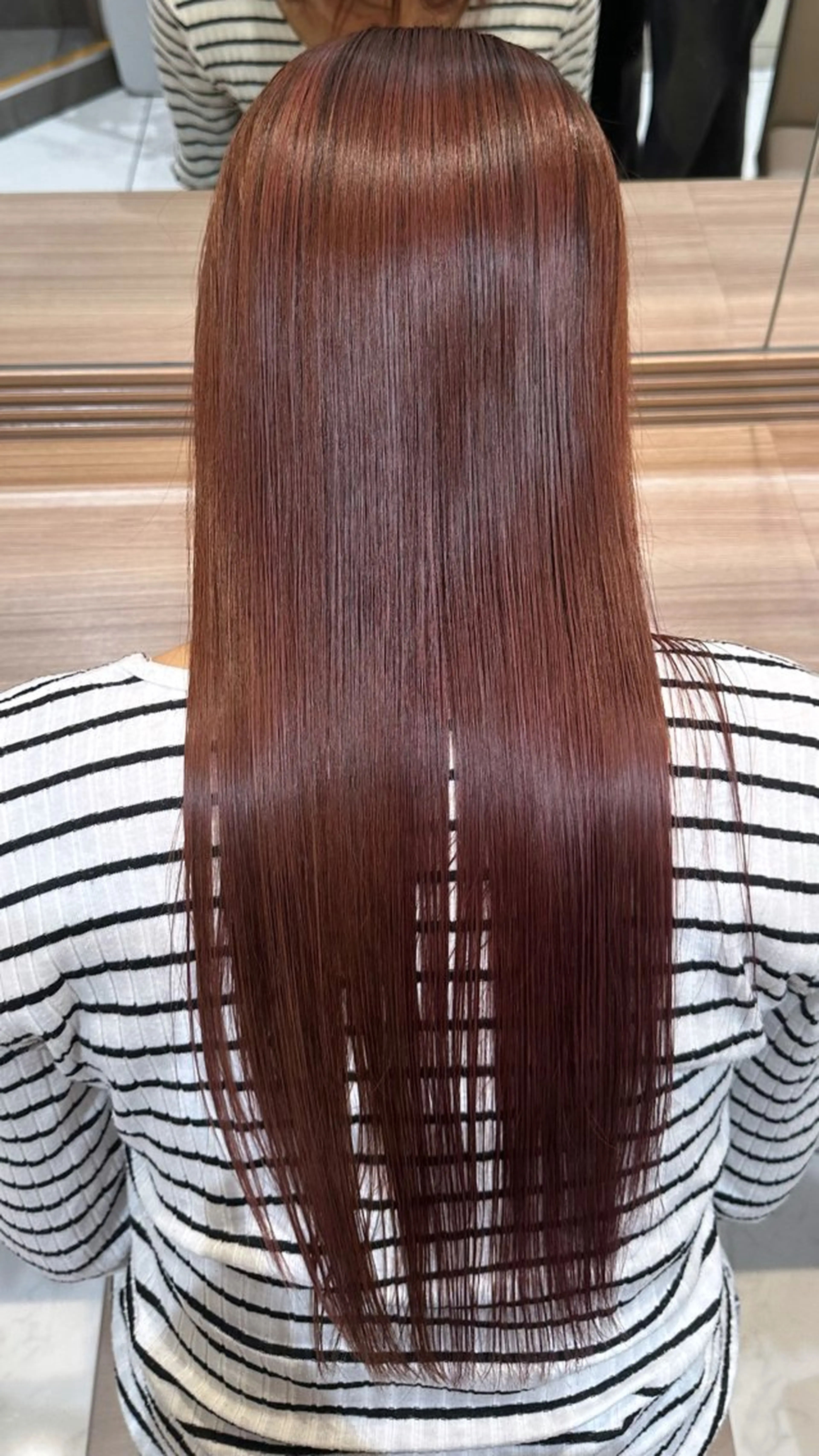 ロング カラー ヘアカラー 冨樫 沙良のヘアスタイル