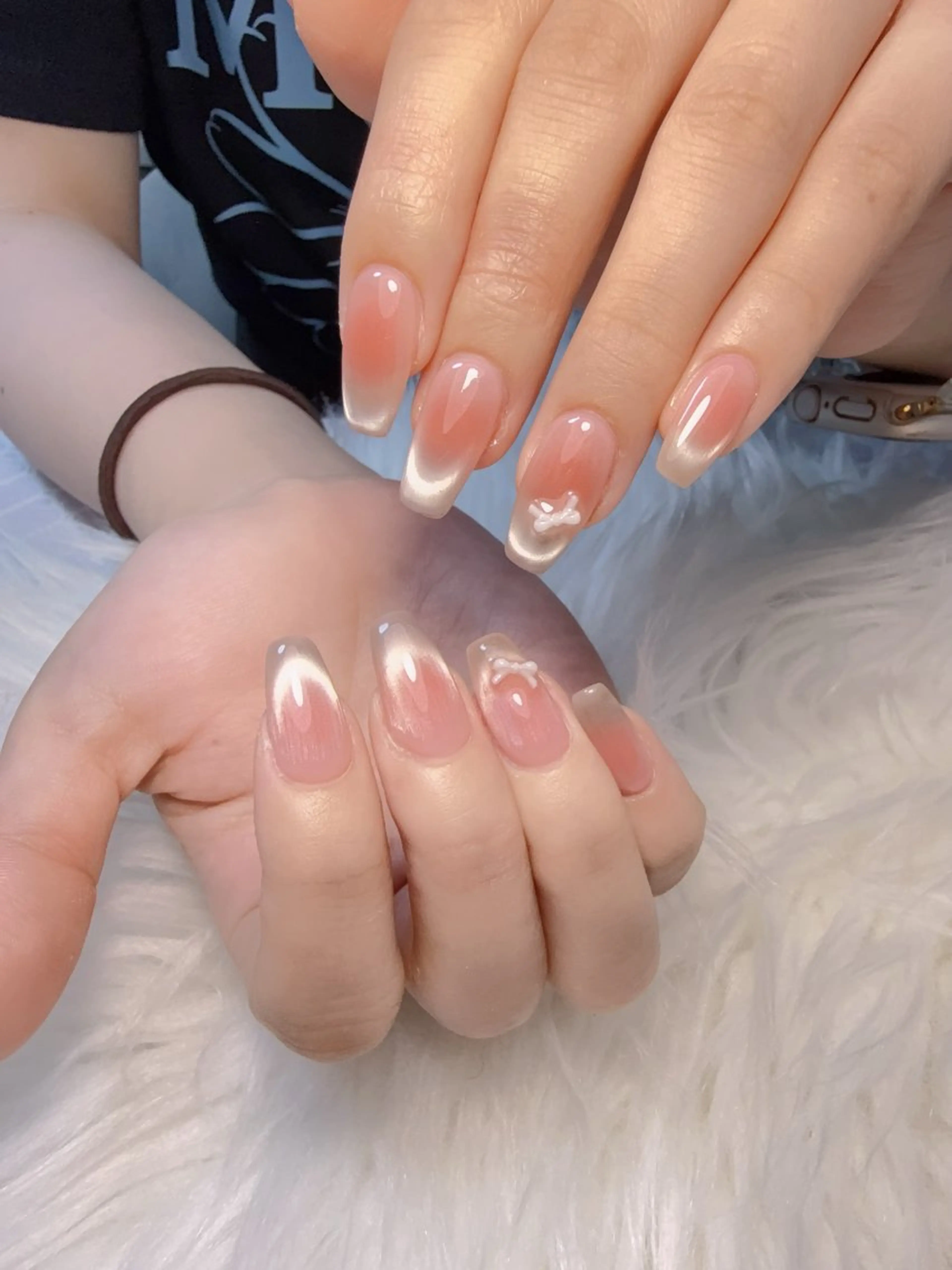 ネイル フレンチネイル マグネットネイル マグネットフレンチ 西野 カナのネイルデザイン